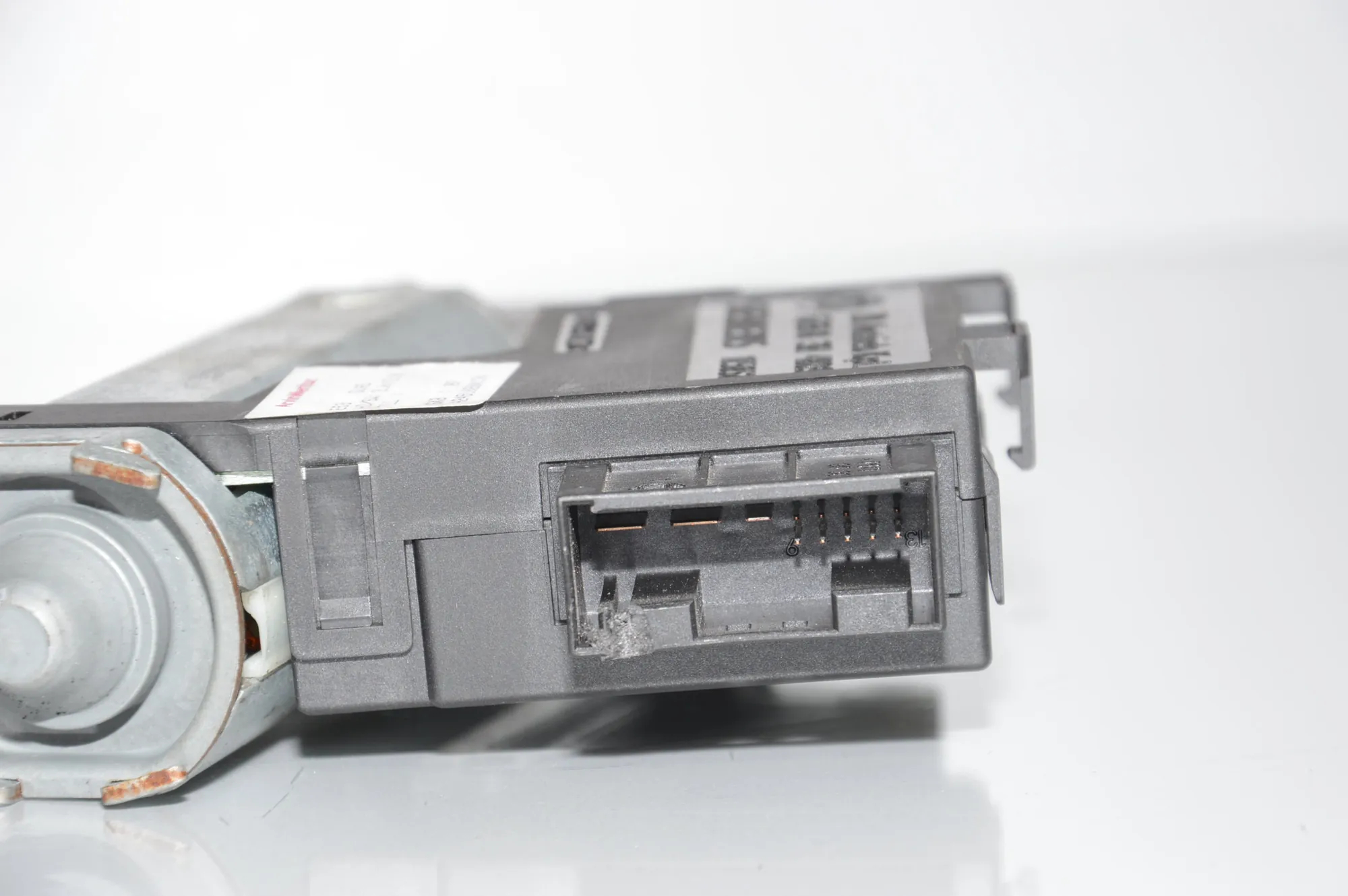 Sunroof Control Module – OEM 67618381480 · BMW X5 (E53) 4.6 is 2003 – 5