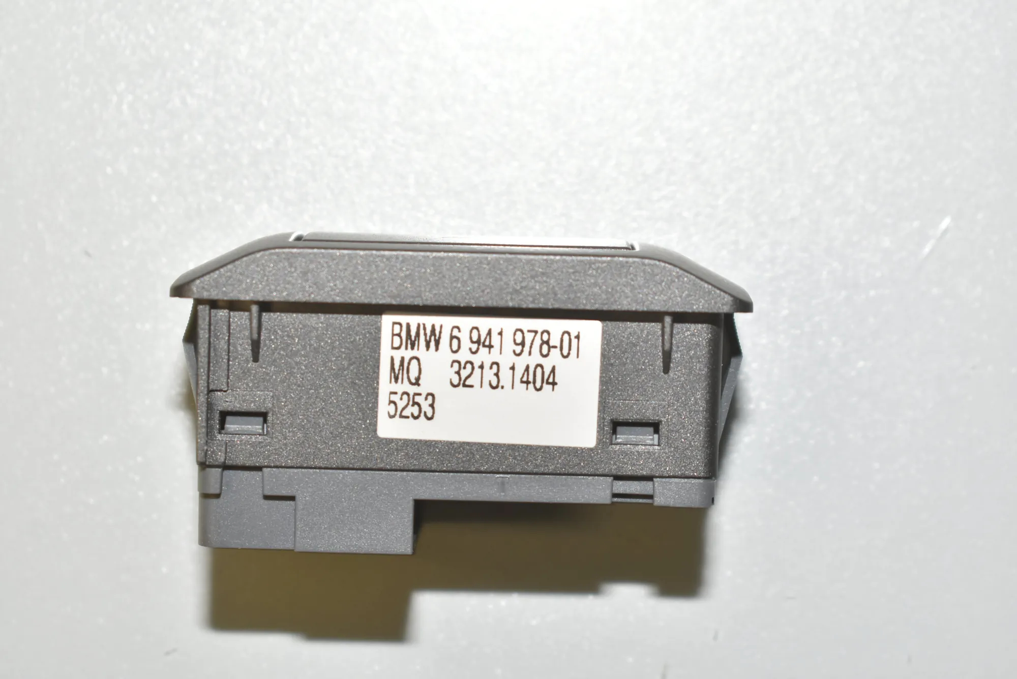Switches – OEM 6941978 · BMW 7 (E65, E66, E67) 730 Ld 2005 – 4