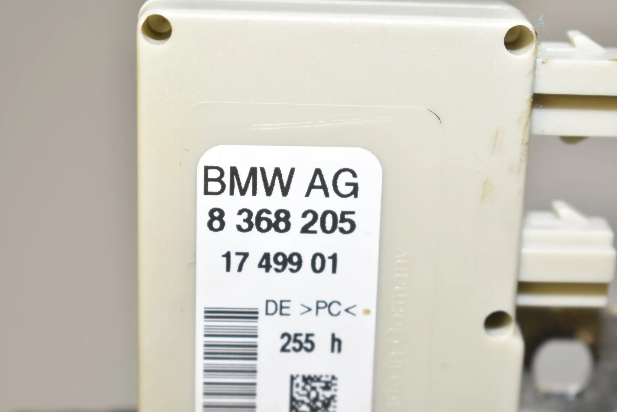 Antenna – OEM 8368205 · BMW 7 (E65, E66, E67) 730 Ld 2005 – 4