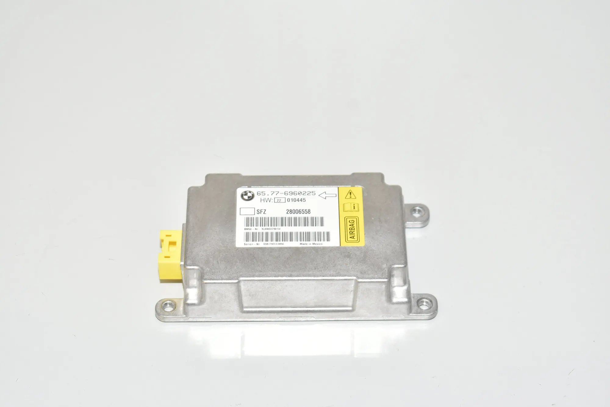 SRS Control Unit – OEM 6960225 · BMW 7 (E65, E66, E67) 730 Ld 2005 – 2