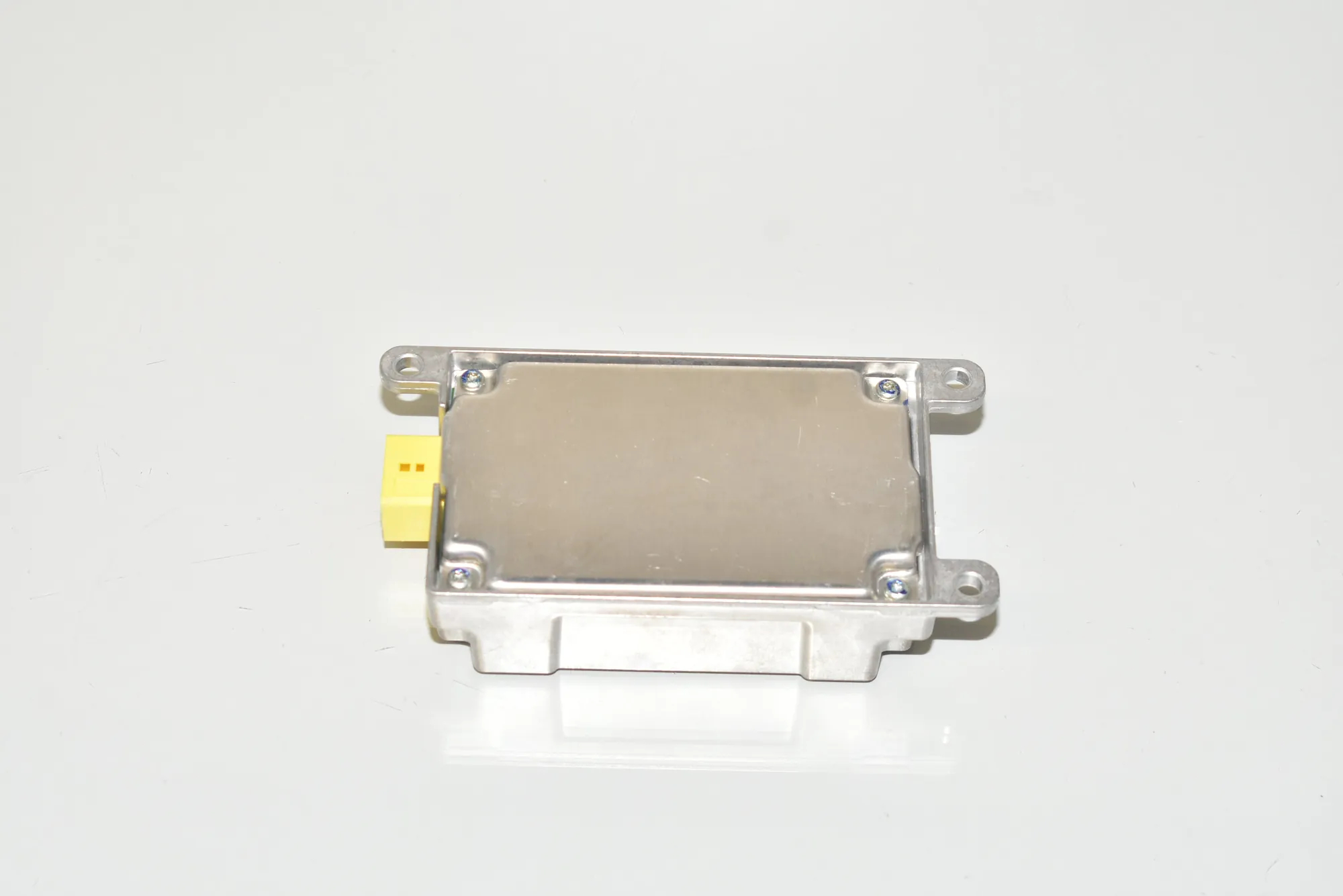 SRS Control Unit – OEM 6960225 · BMW 7 (E65, E66, E67) 730 Ld 2005 – 3