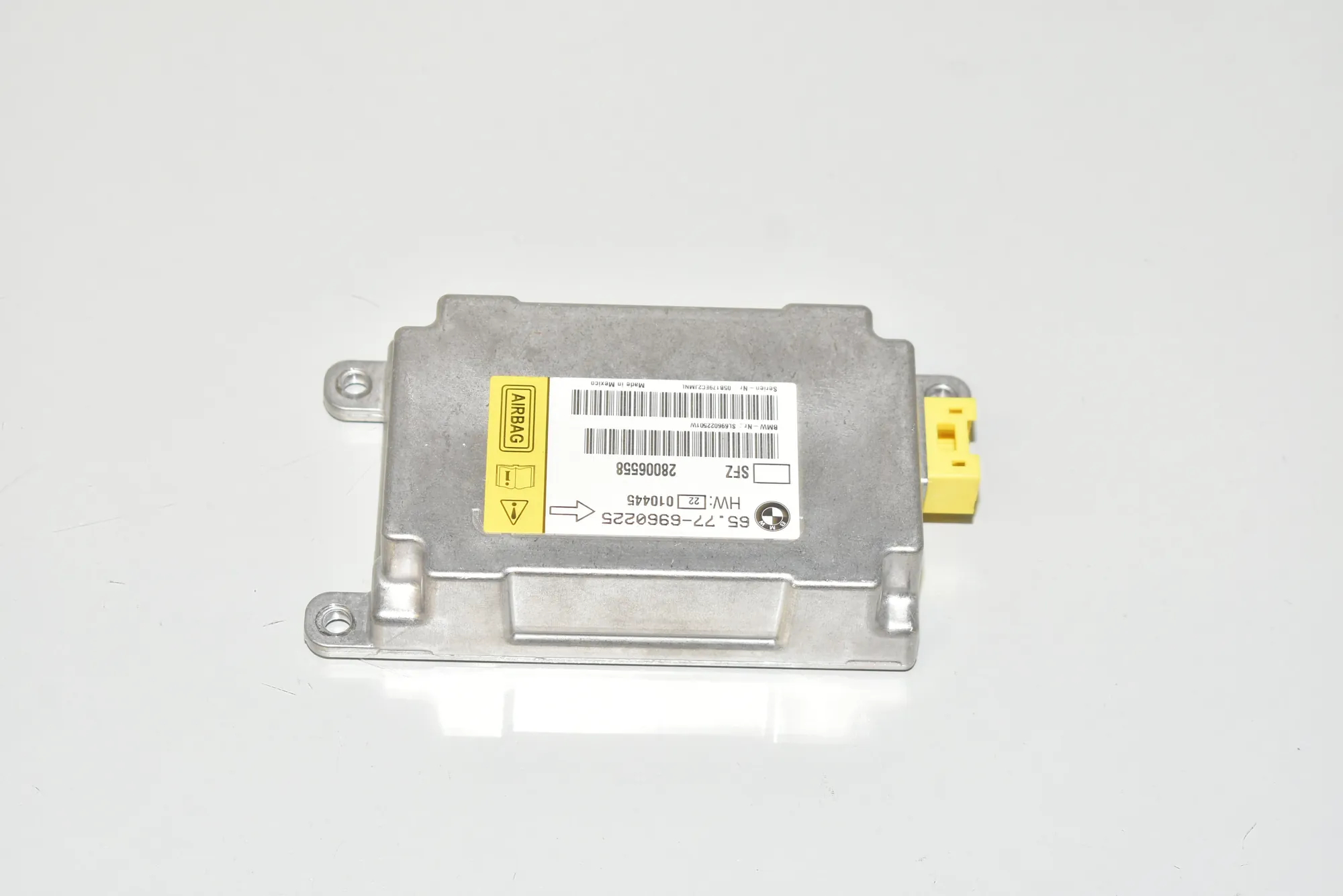 SRS Control Unit – OEM 6960225 · BMW 7 (E65, E66, E67) 730 Ld 2005
