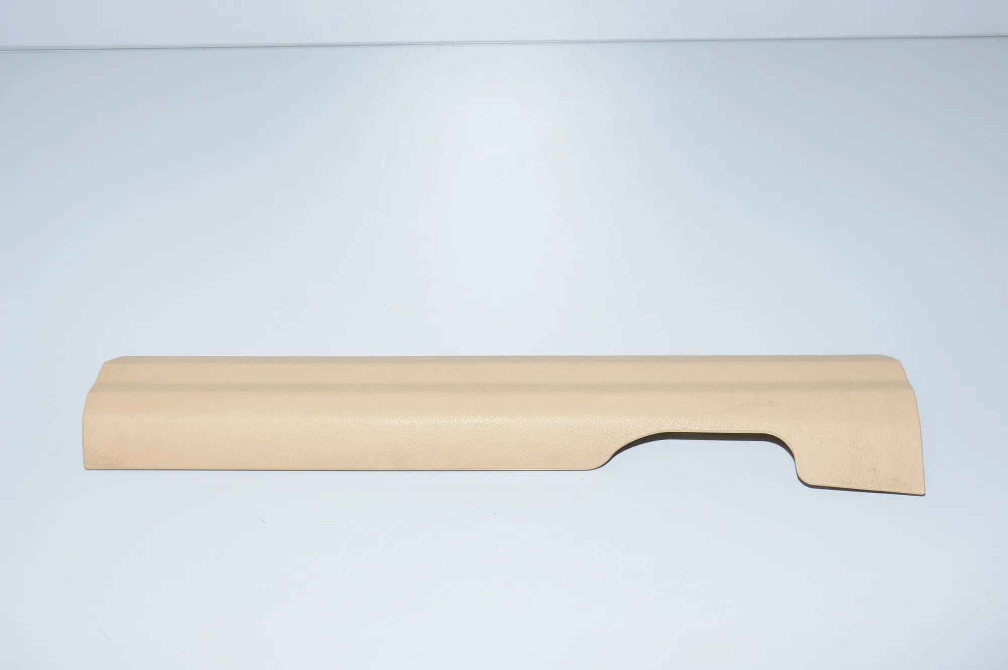 Front Right Interior Step Trim – OEM 9138916 · BMW 5 Gran Turismo (F07) 530 d 2010