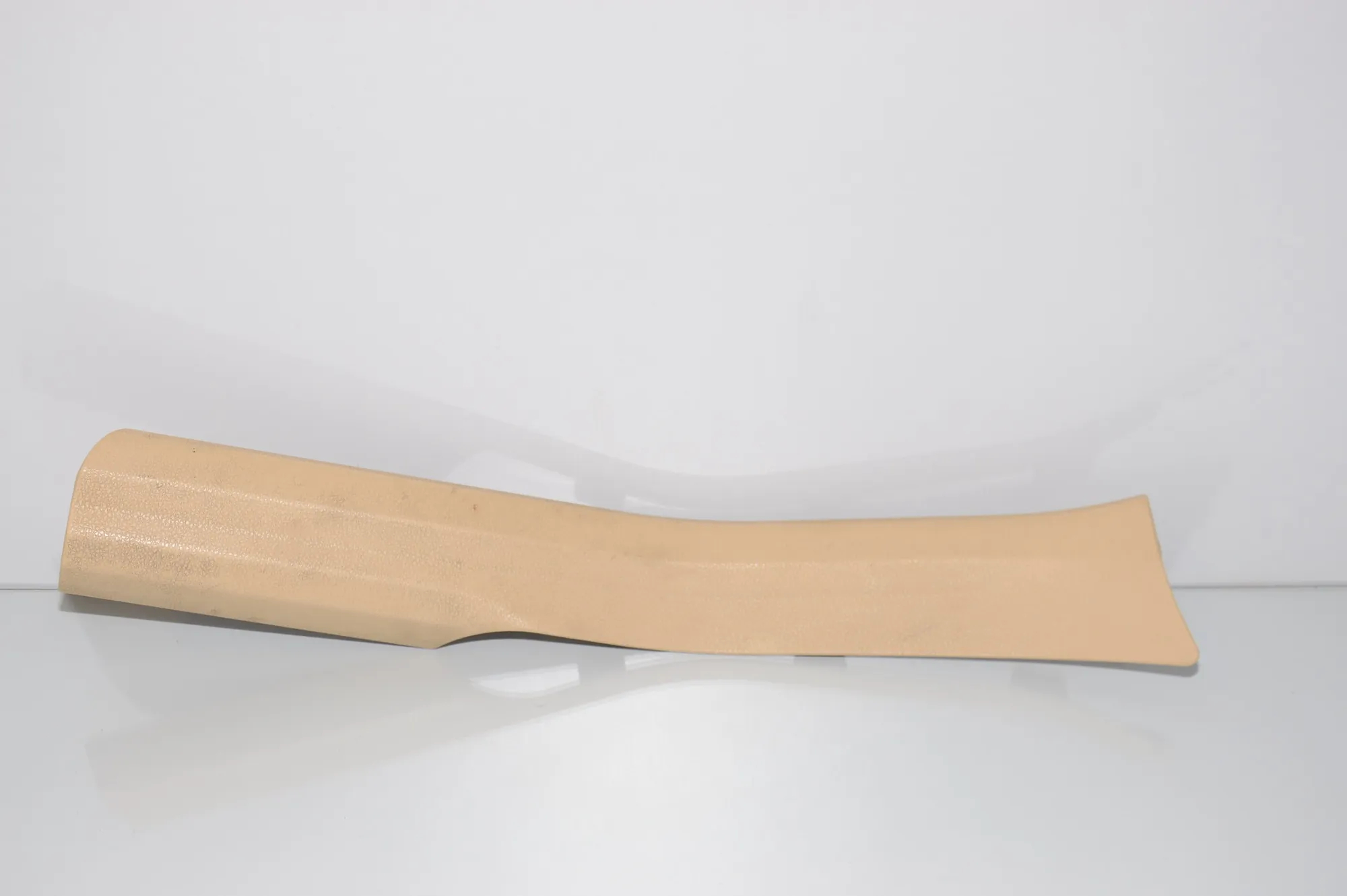 Rear Right Interior Step Trim – OEM 9138918 · BMW 5 Gran Turismo (F07) 530 d 2010 – 8
