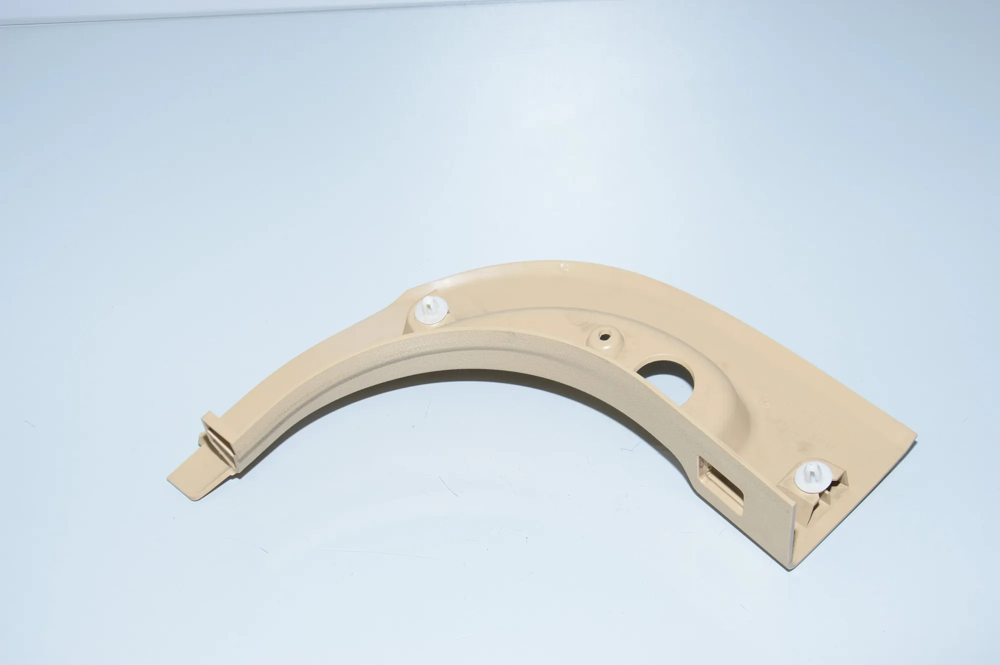 Front Left Interior Step Trim – OEM 9138941 · BMW 5 Gran Turismo (F07) 530 d 2010 – 4