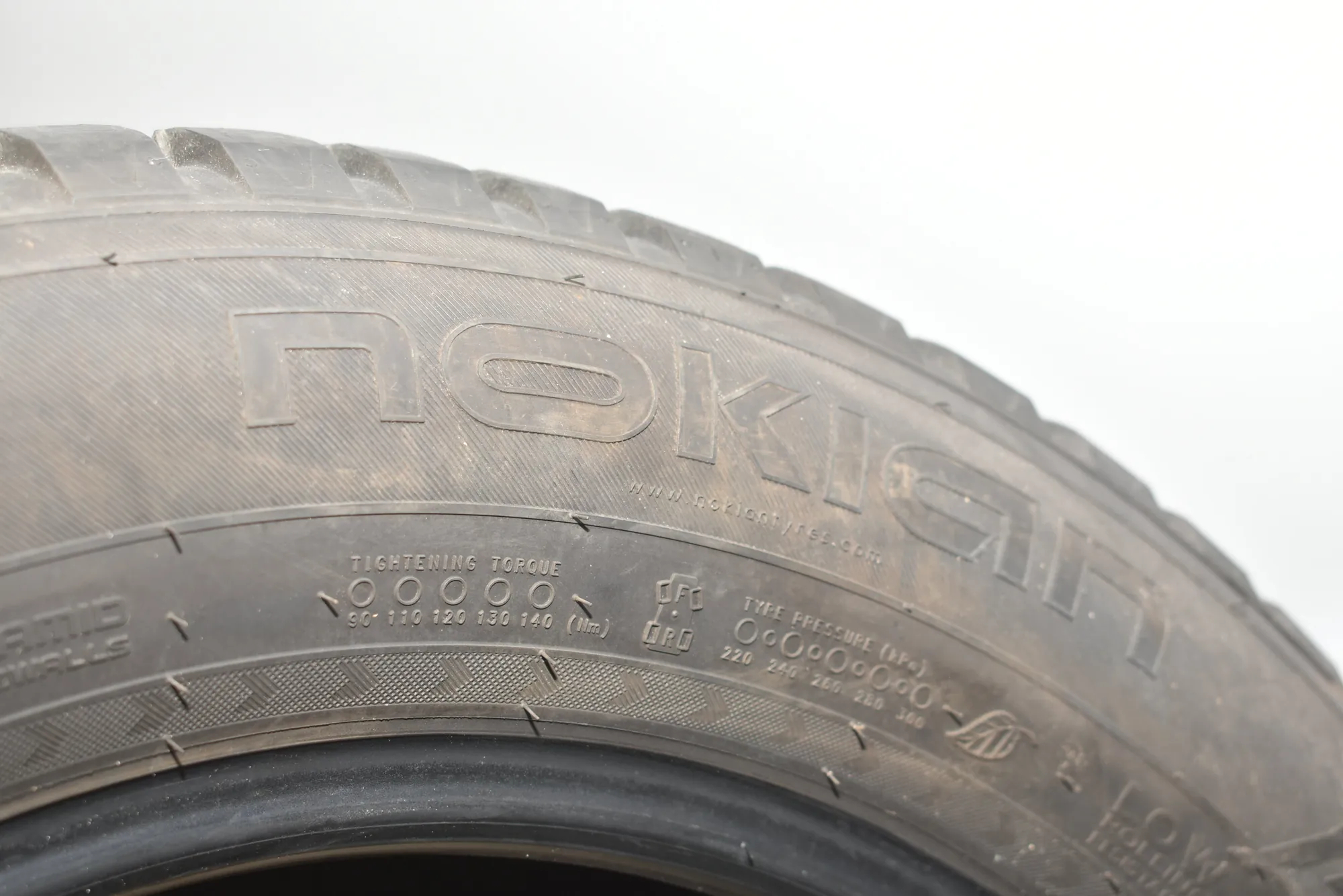 Tire · LAND ROVER DISCOVERY IV (L319) 3.0 TD 4x4 2016 – 2