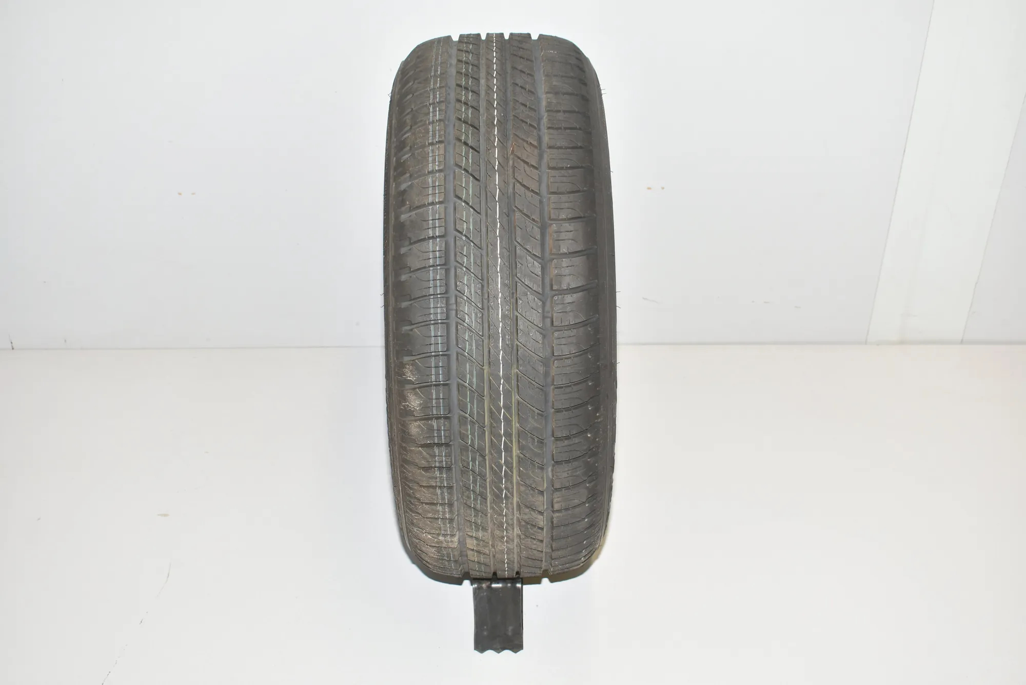 Tire · LAND ROVER DISCOVERY IV (L319) 3.0 TD 4x4 2016