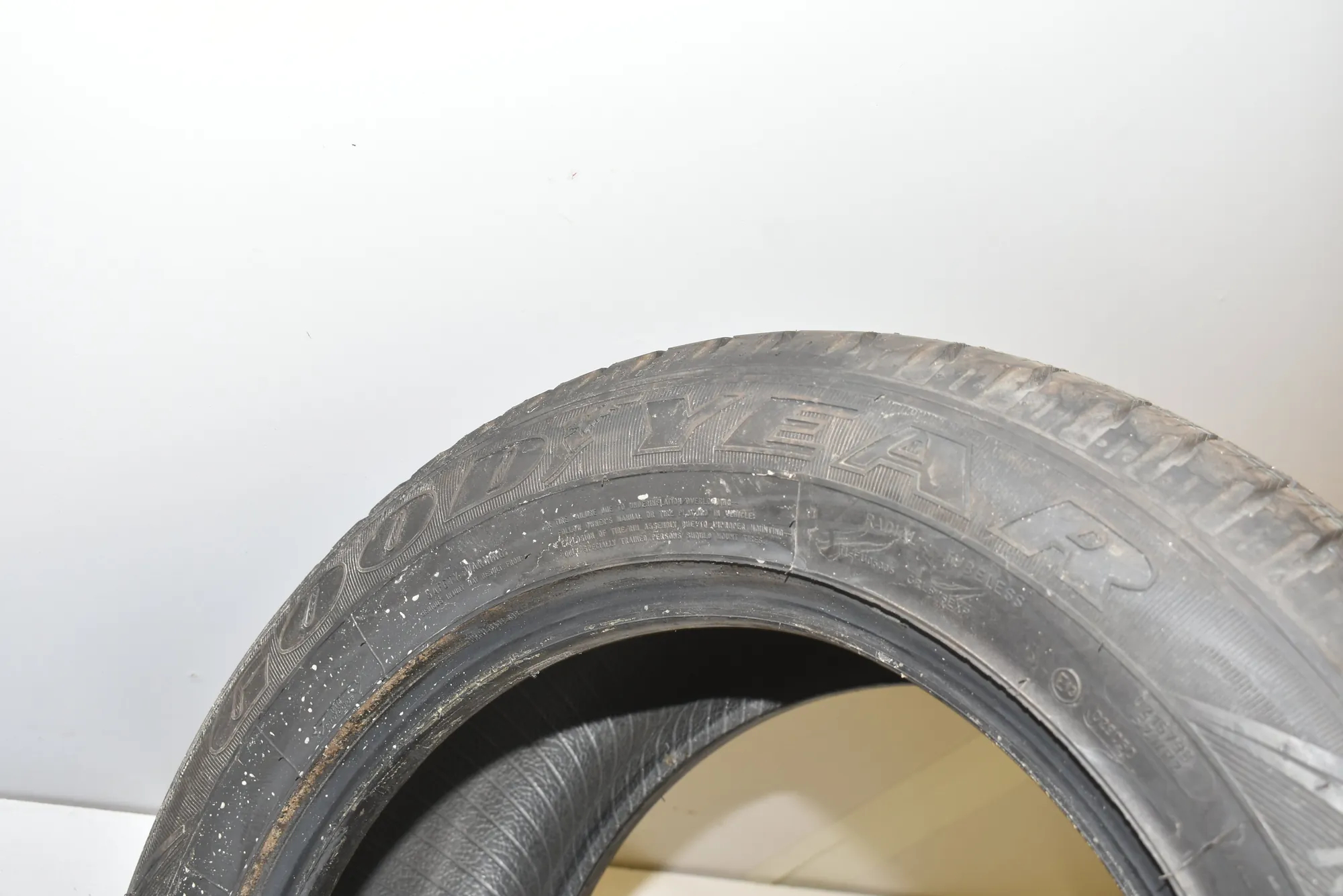 Tire · LAND ROVER DISCOVERY IV (L319) 3.0 TD 4x4 2016 – 2