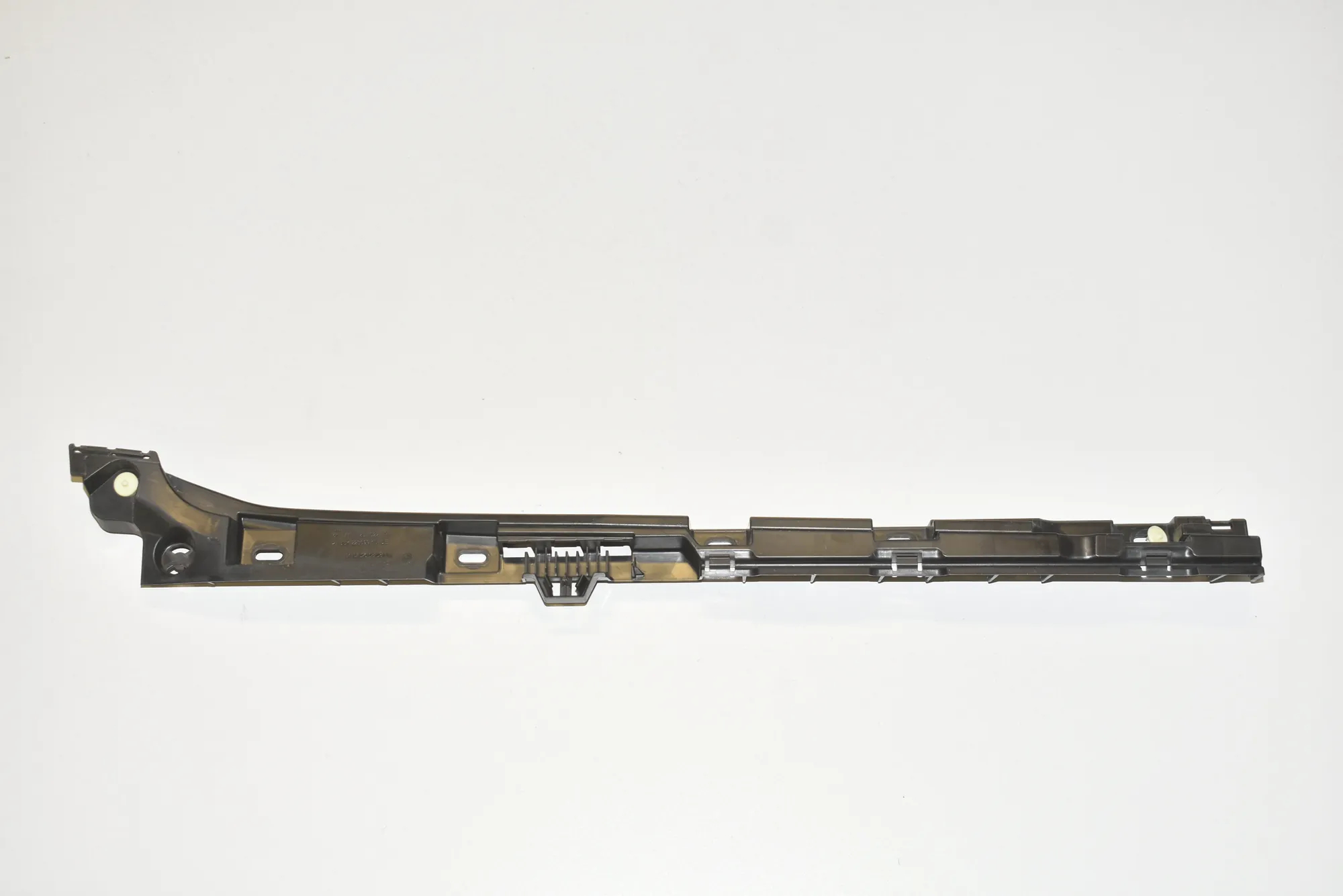 Sideskirt Bracket – OEM 51777204022 · BMW 5 (F10) 525 d 2010 – 2