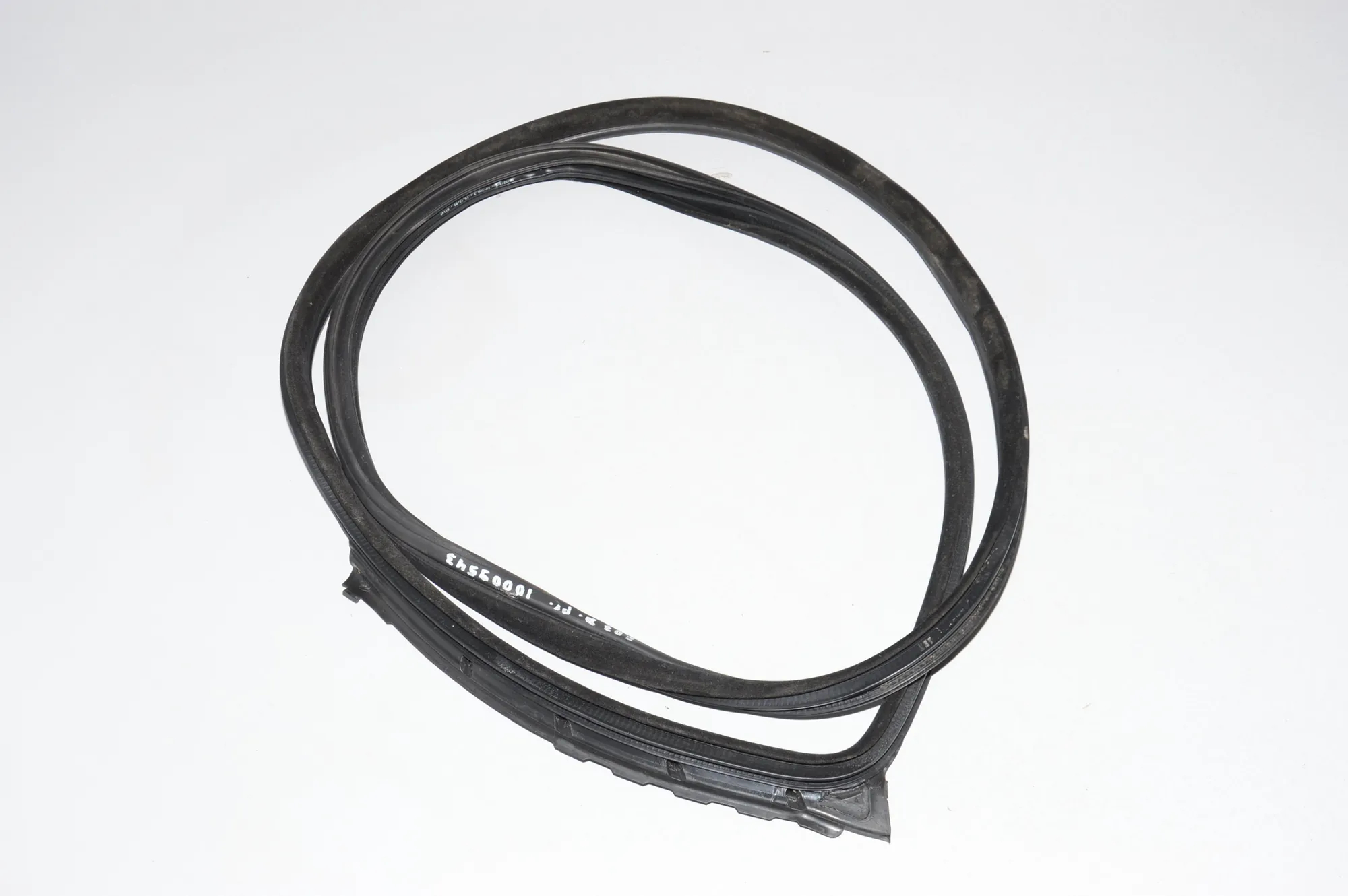 Front Right Door Seal Rubber – OEM 7196350 · BMW 5 Gran Turismo (F07) 530 d 2010 – 3