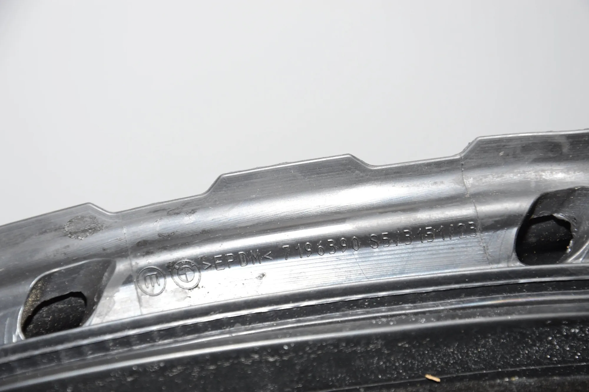 Rear Right Door Seal Rubber – OEM 7196390 · BMW 5 Gran Turismo (F07) 530 d 2010 – 5