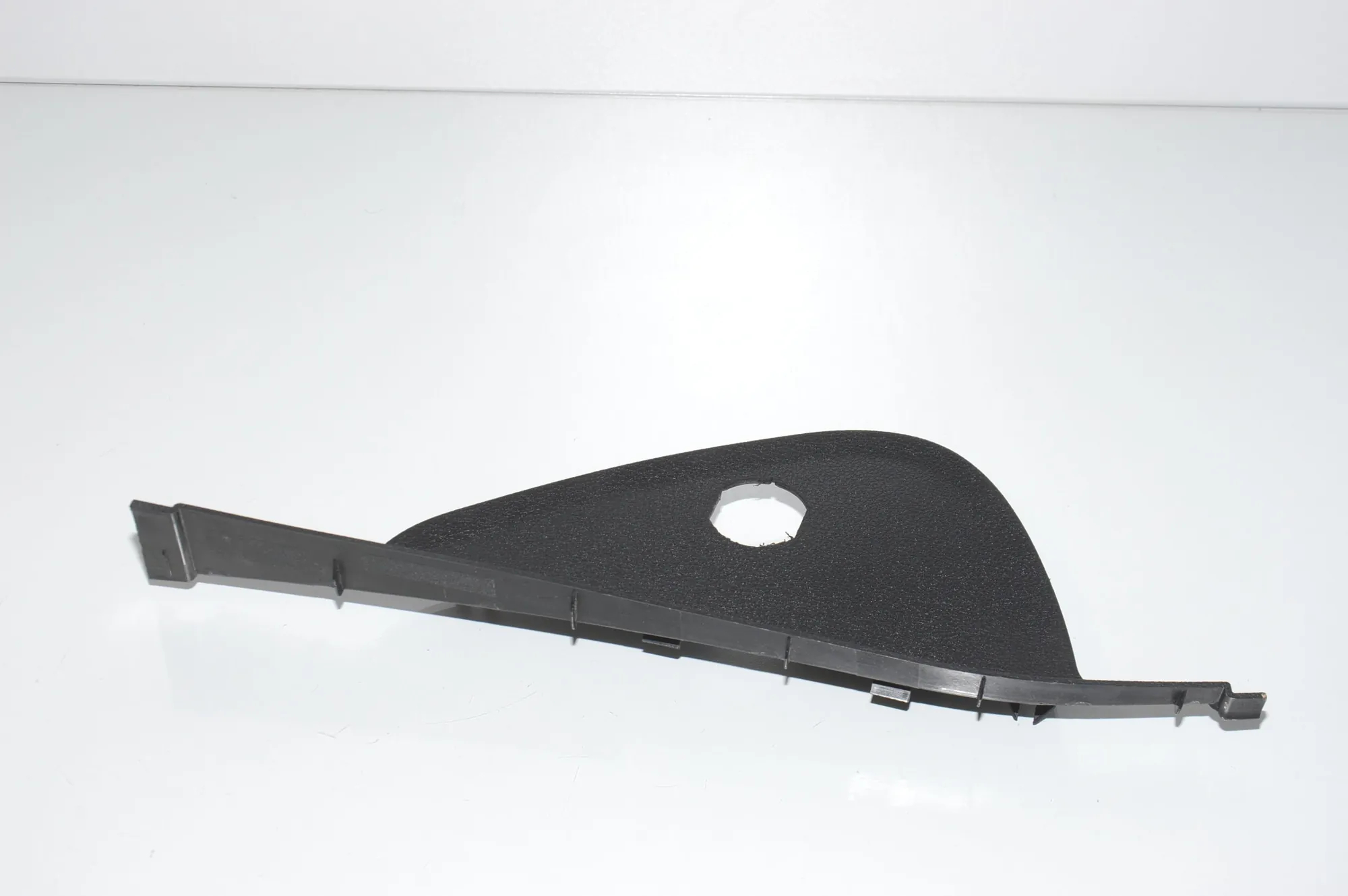 Dashboard Side Trim – OEM 9142546 · BMW 5 Gran Turismo (F07) 530 d 2010