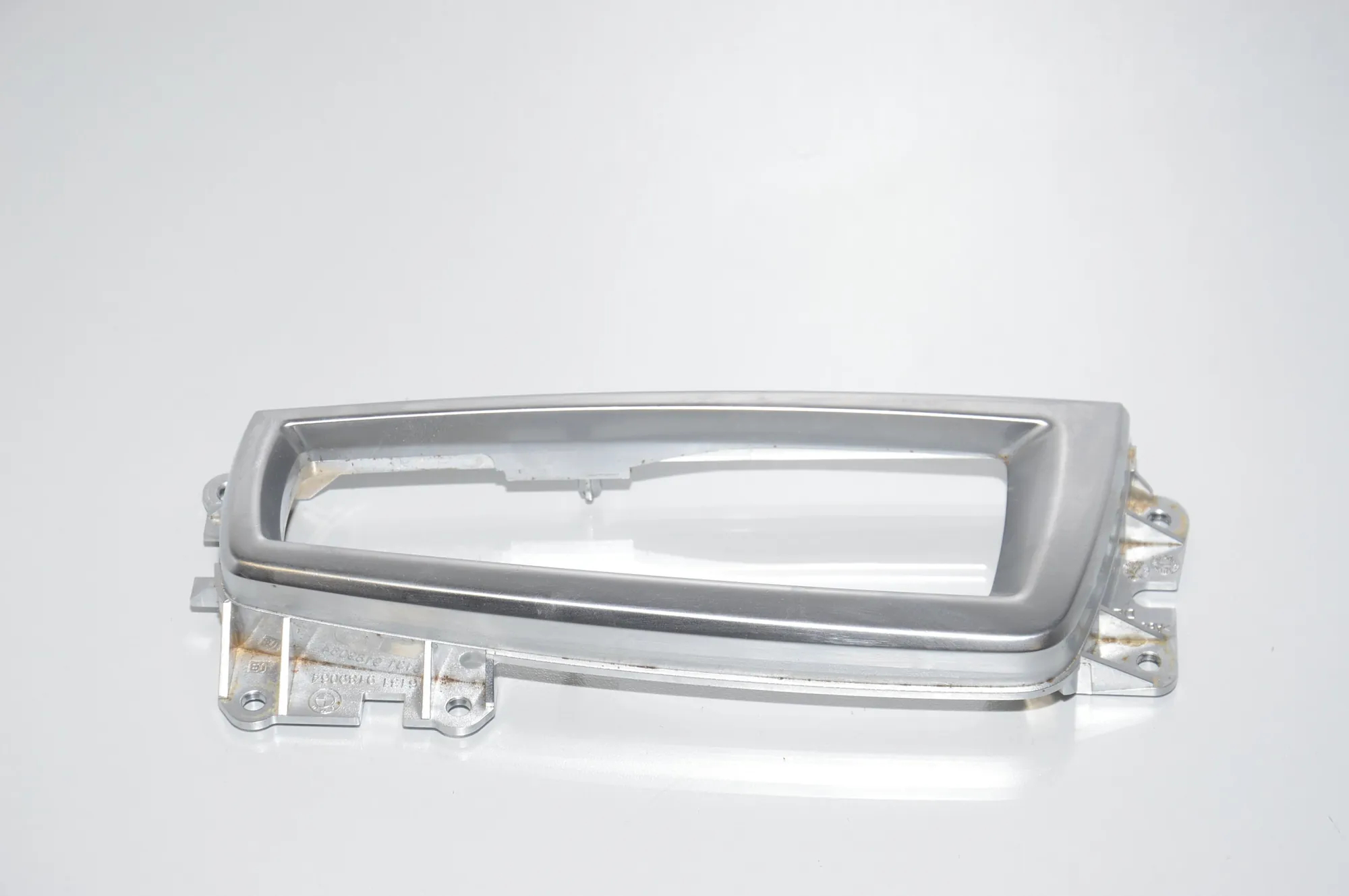 Gear Shifting Level Plastic Trim – OEM 61319189064 · BMW 5 Gran Turismo (F07) 530 d 2010