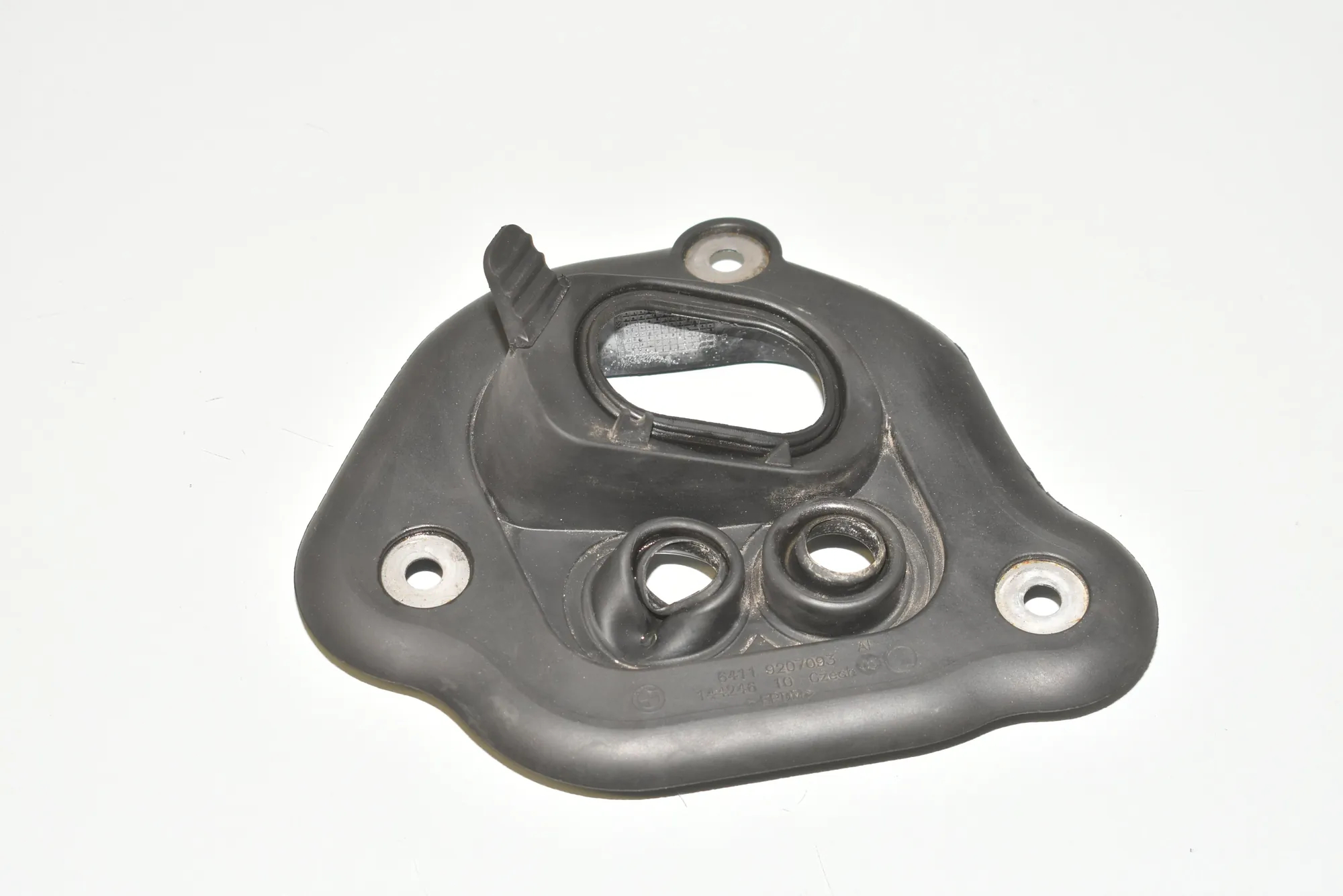 Other Engine Compartment Parts – OEM 64119207093 · BMW 4 Gran Coupe (F36) 430 d 2018