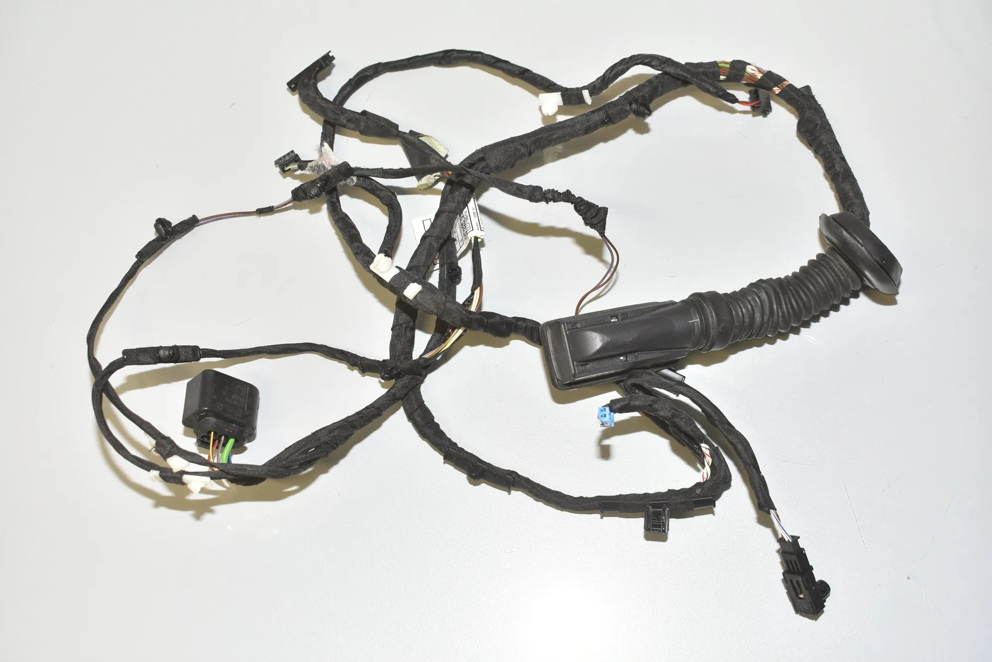 Rear Left Door Wiring – OEM 9325917 · BMW 4 Gran Coupe (F36) 430 d 2018 – 2