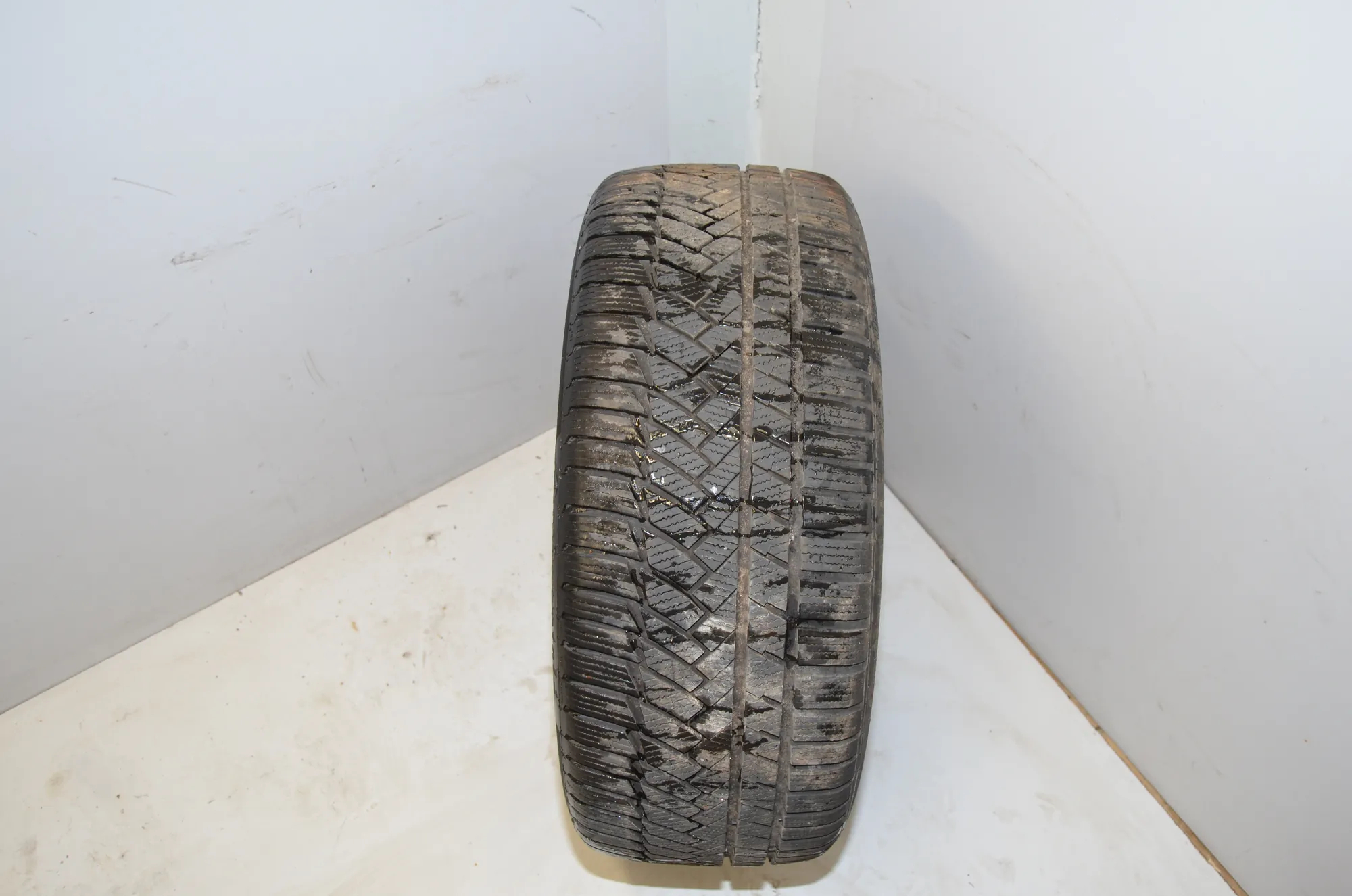 Tire · BMW 3 (F30, F80) BMW 3 (F30, F80) 320 d 2013 – 6