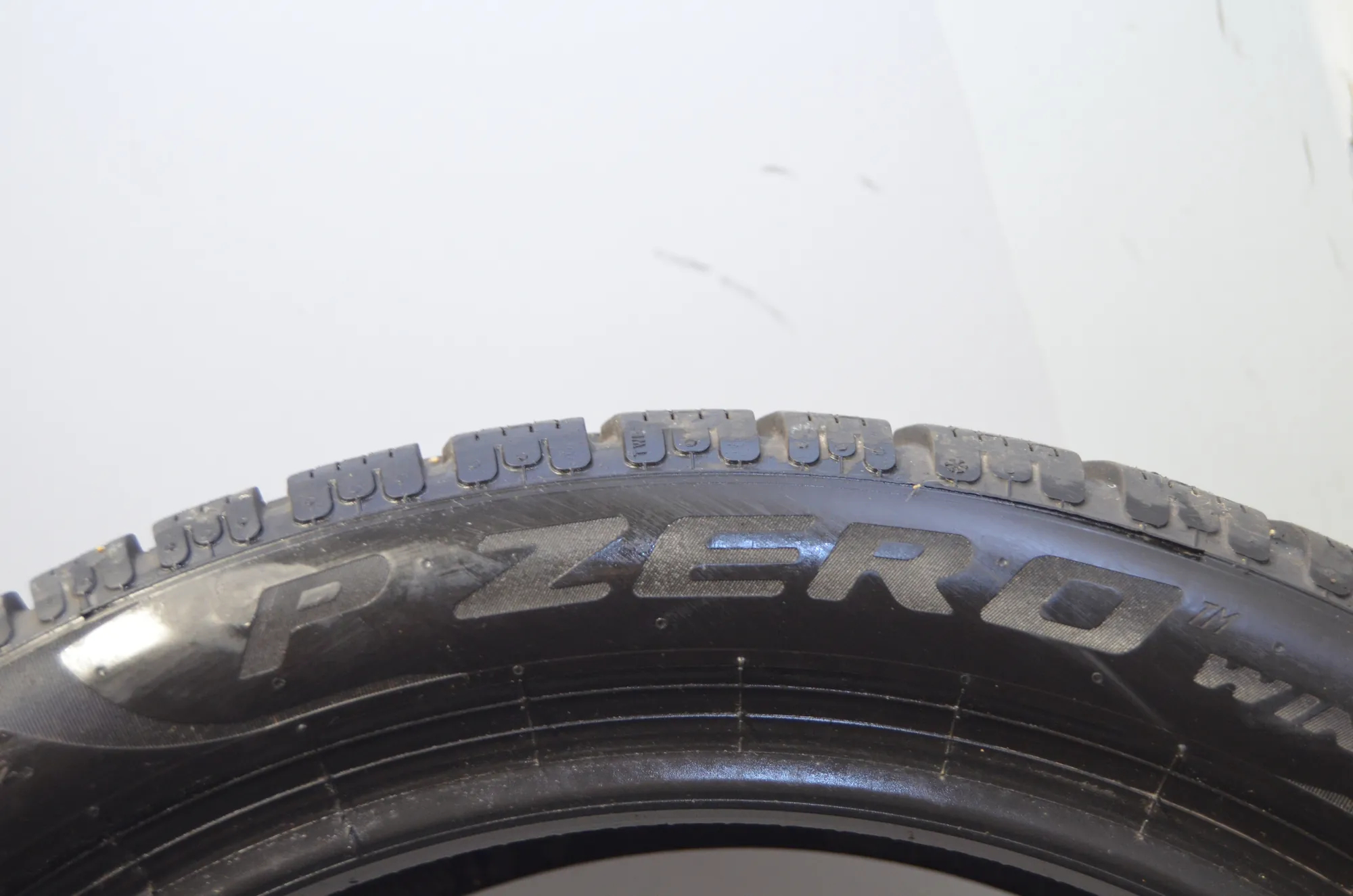 Tire · BMW X5 (F15, F85) BMW X5 (F15, F85) sDrive 25 d 2016 – 3
