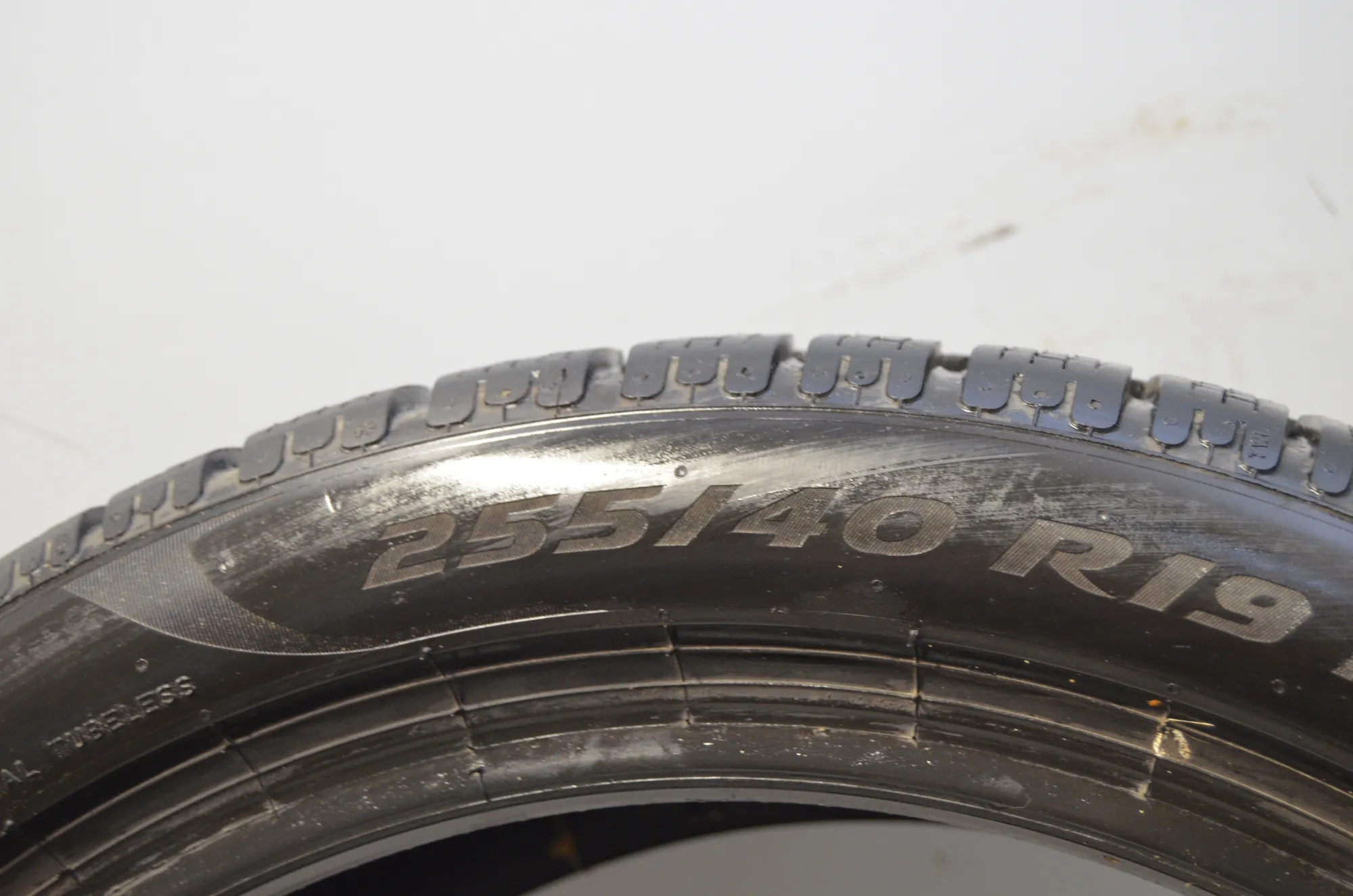 Tire · BMW X5 (F15, F85) BMW X5 (F15, F85) sDrive 25 d 2016 – 4