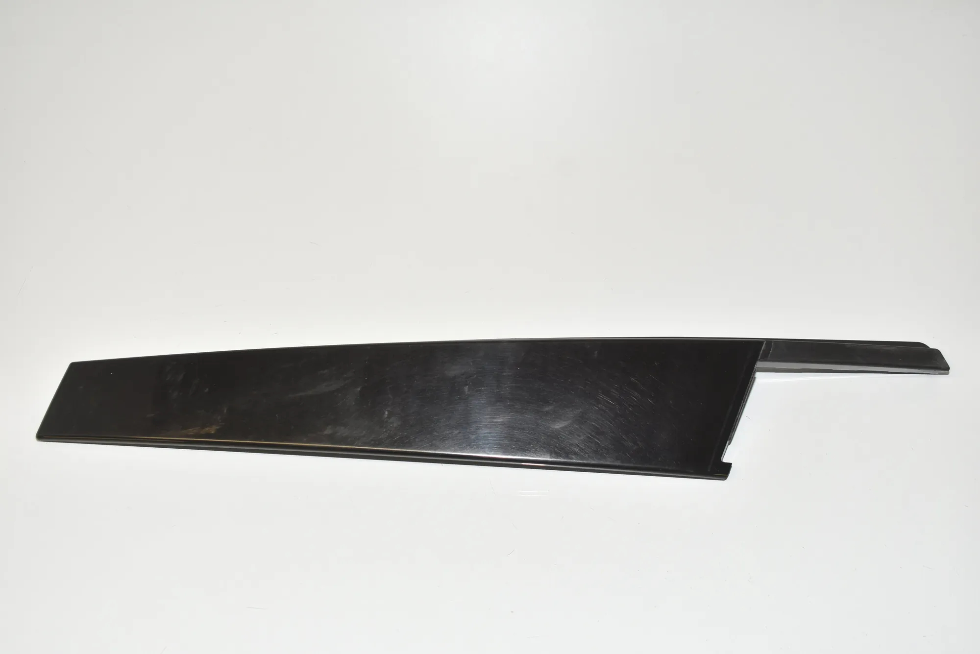 Front Right Door Vertical Trim – OEM 7373922 · BMW 2 Active Tourer (F45) 218 d 2017 – 2