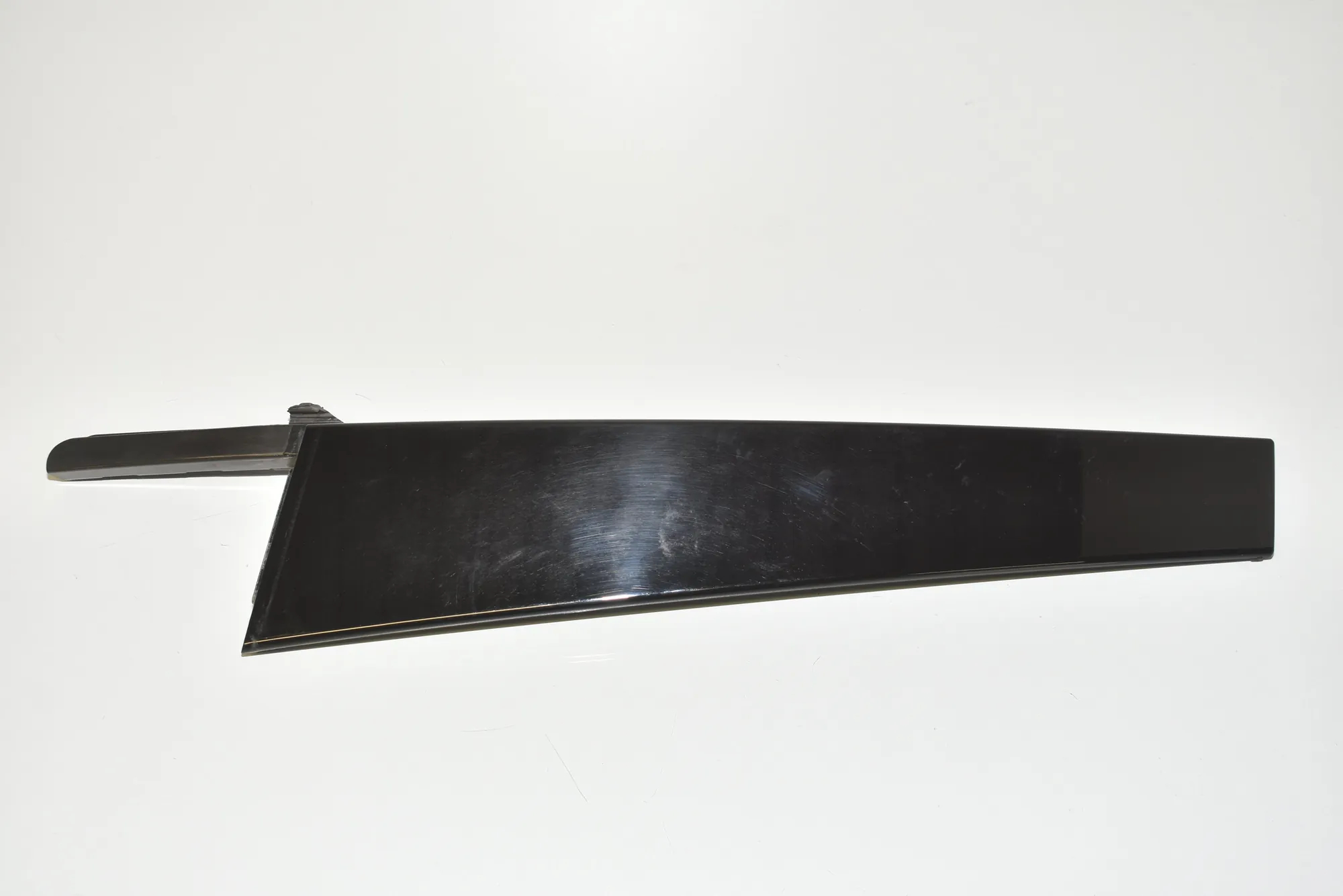 Rear Right Door Vertical Trim – OEM 7373924 · BMW 2 Active Tourer (F45) 218 d 2017