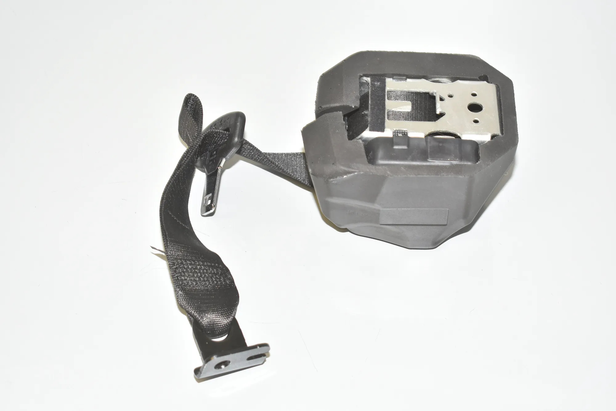 Rear Left Seatbelt – OEM 7313377 · BMW 2 Active Tourer (F45) 218 d 2017 – 3