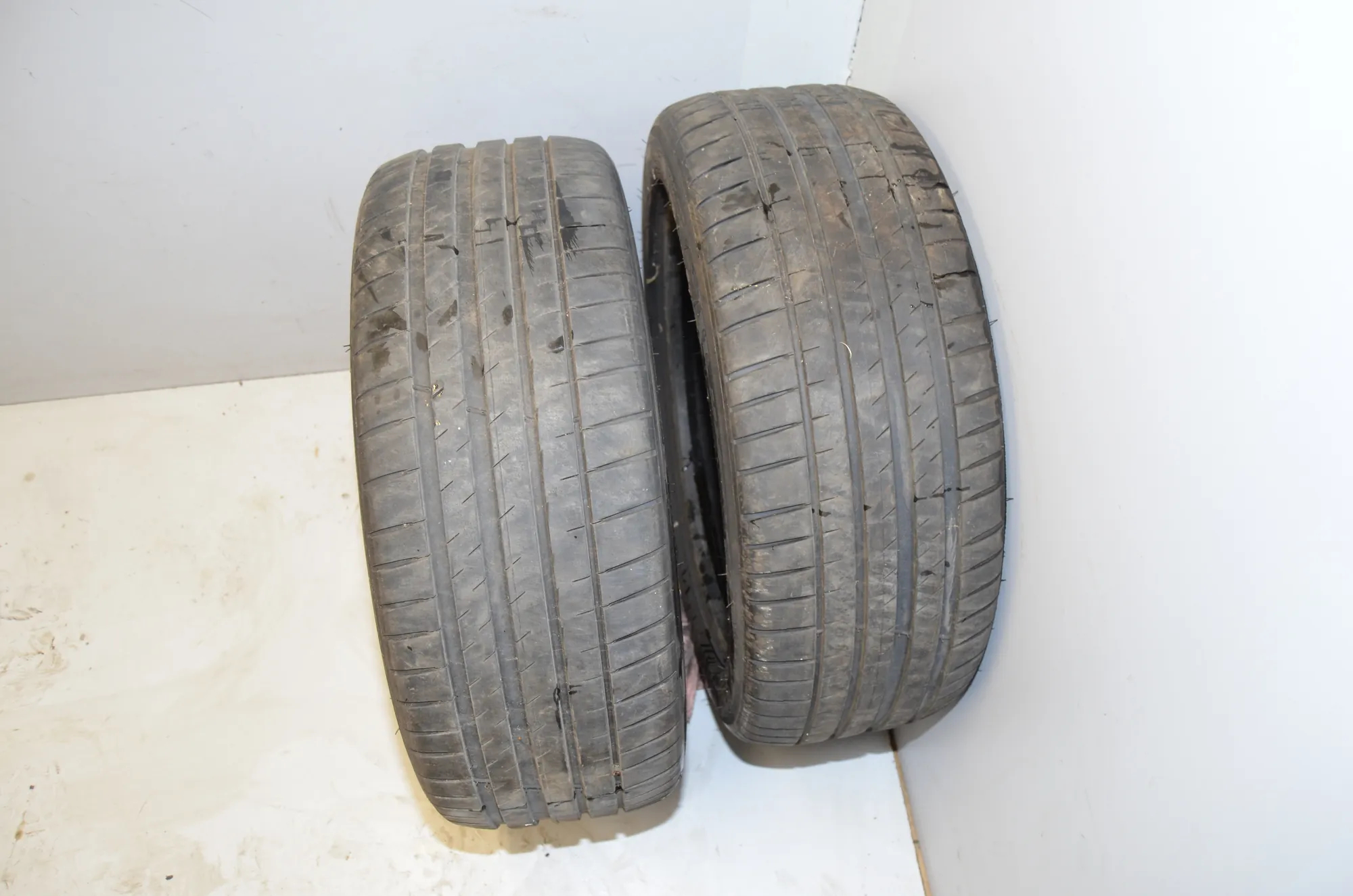 Tire · BMW 3 Touring (F31) BMW 3 Touring (F31) 330 d xDrive 2015 – 6