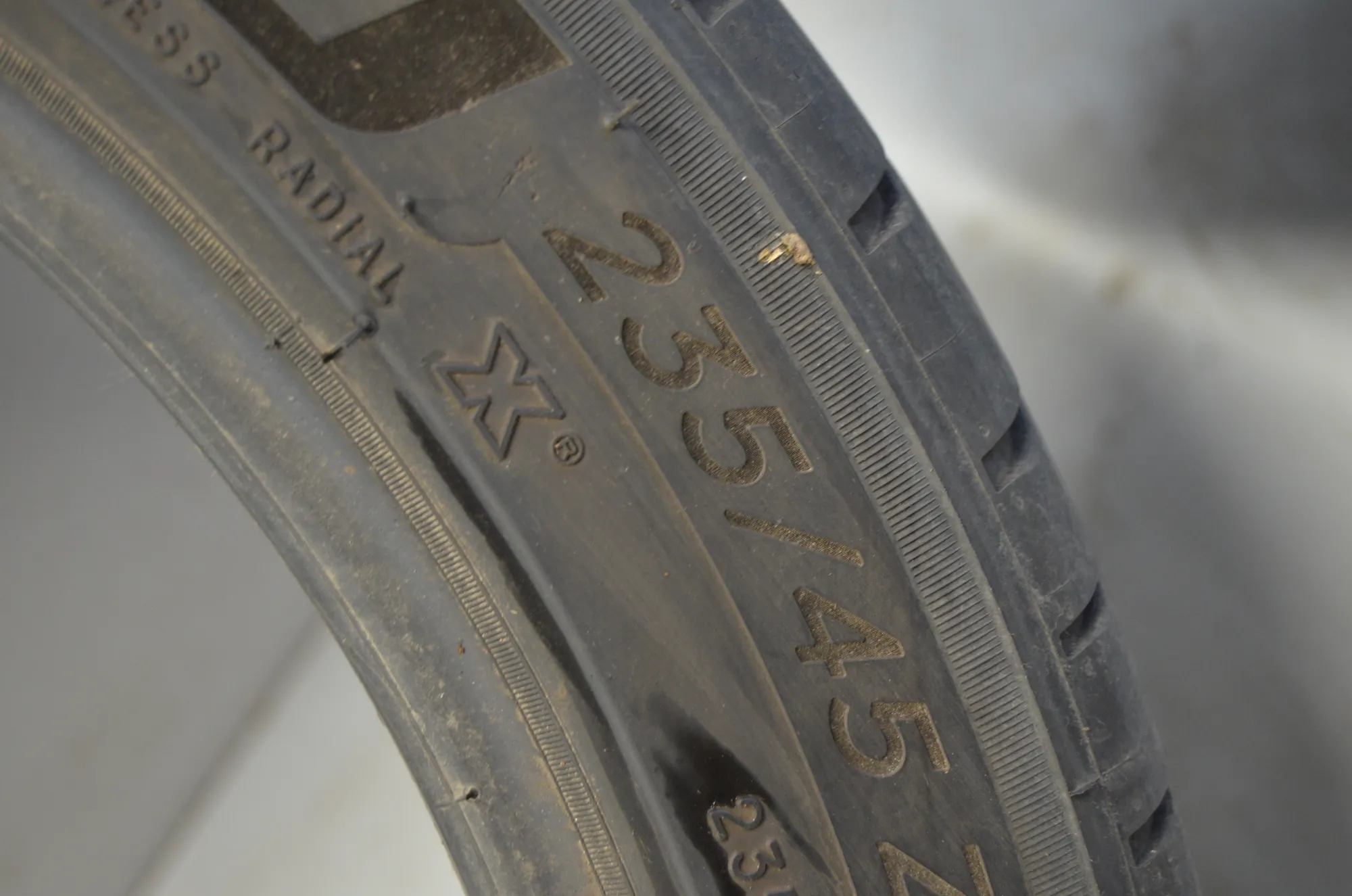 Tire · BMW 3 Touring (F31) BMW 3 Touring (F31) 330 d xDrive 2015 – 5