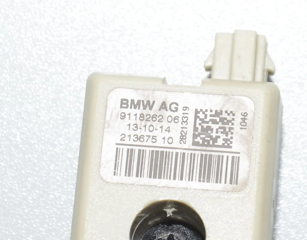 Antenna – OEM 65209118262 · BMW 5 (F10) 530 d 2014 – 5