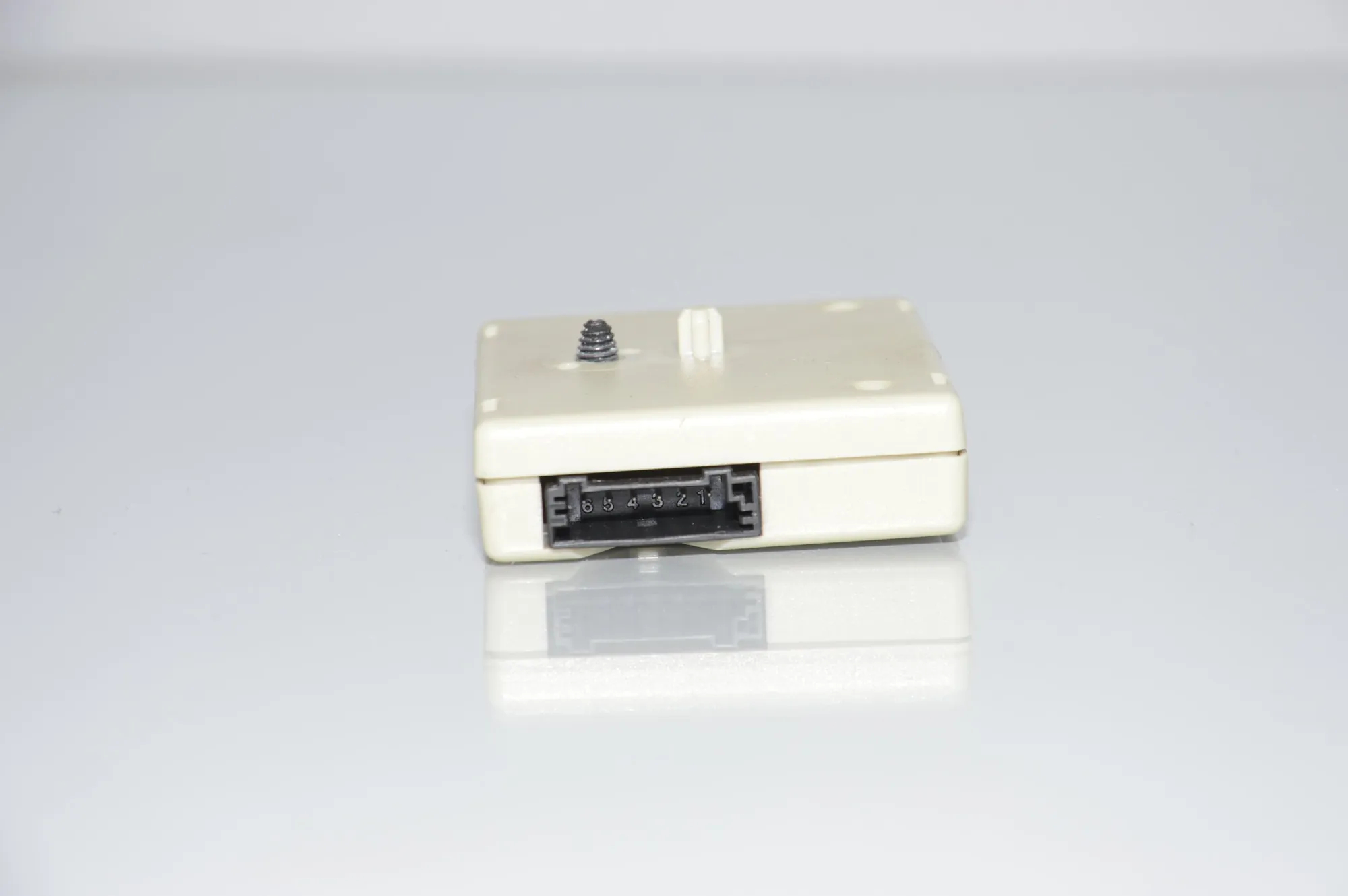 Antenna Amplifier – OEM 65209261095 · BMW 5 (F10) 530 d 2014 – 5
