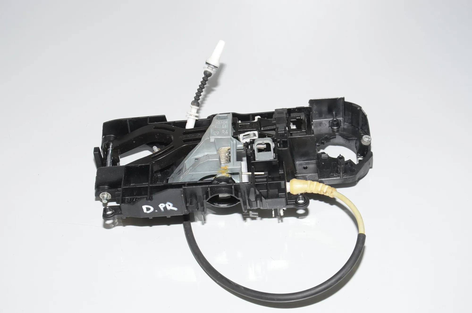 Front Right Door Interior Handle Frame – OEM 51212219939 · BMW 5 (F10) 530 d 2014 – 4
