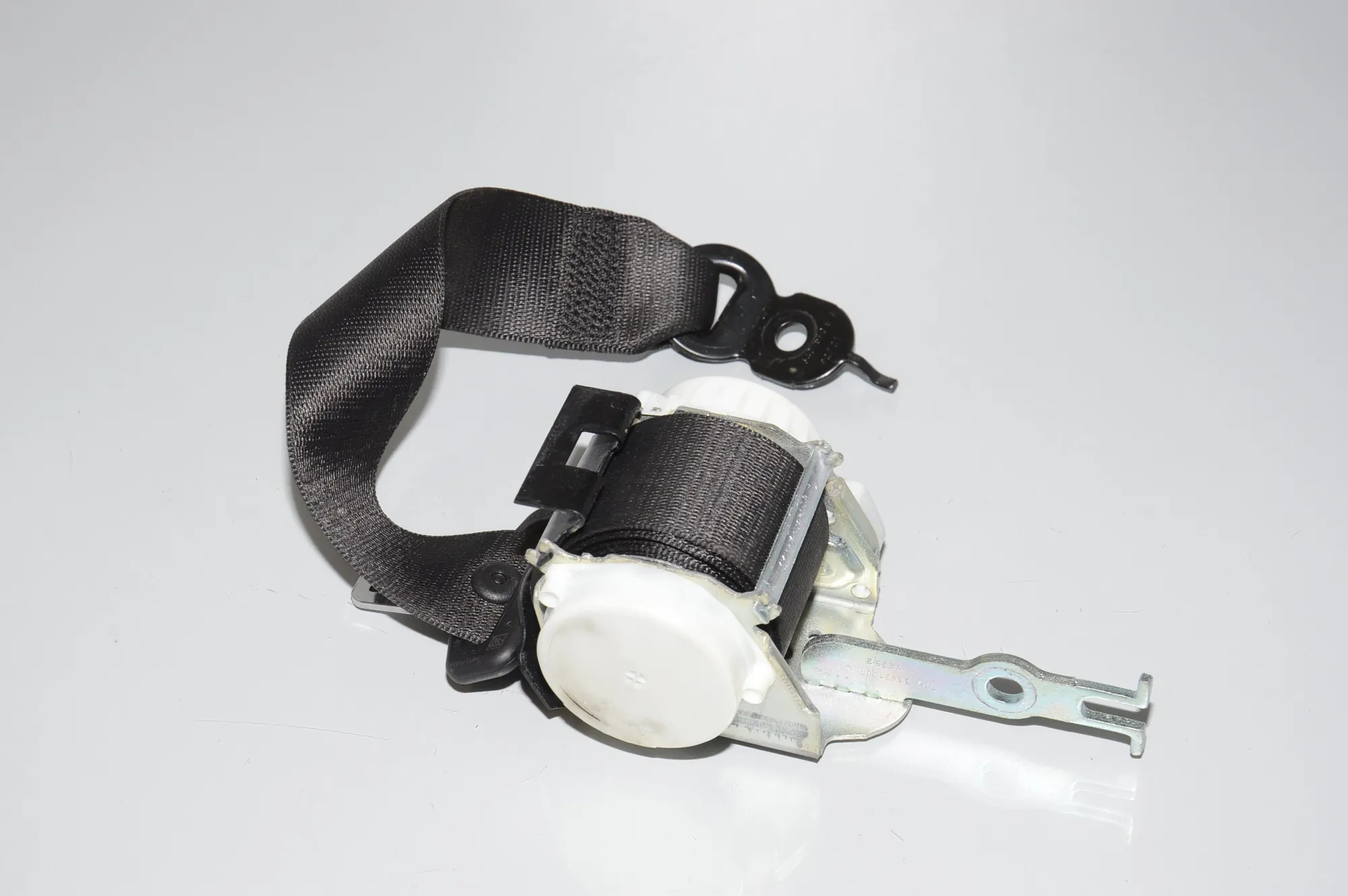Rear Left Seatbelt – OEM 72119163237 · BMW 5 (F10) 530 d 2014