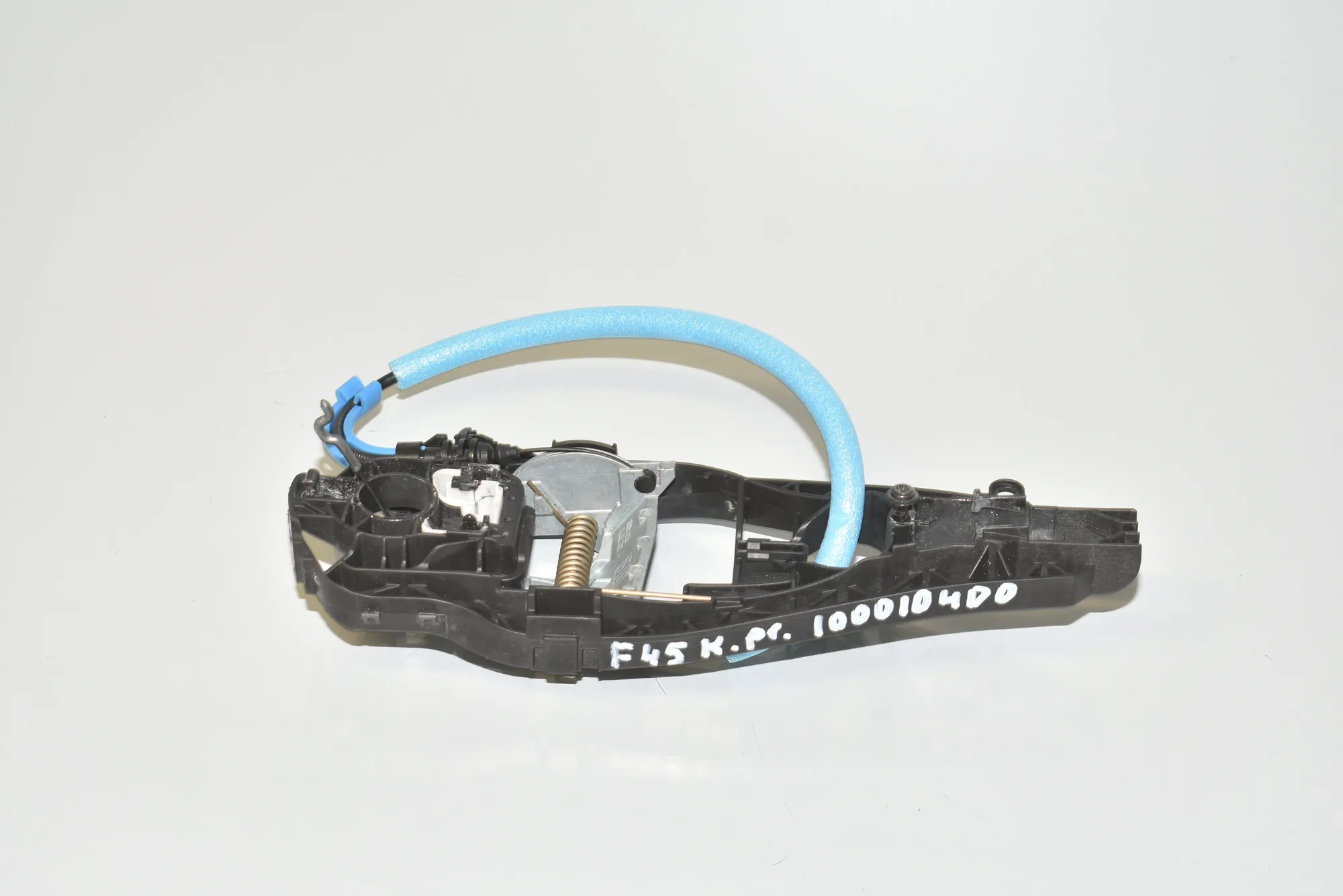 Front Left Door Interior Handle Frame – OEM 51217401209 · BMW 2 Active Tourer (F45) 218 d 2017 – 3