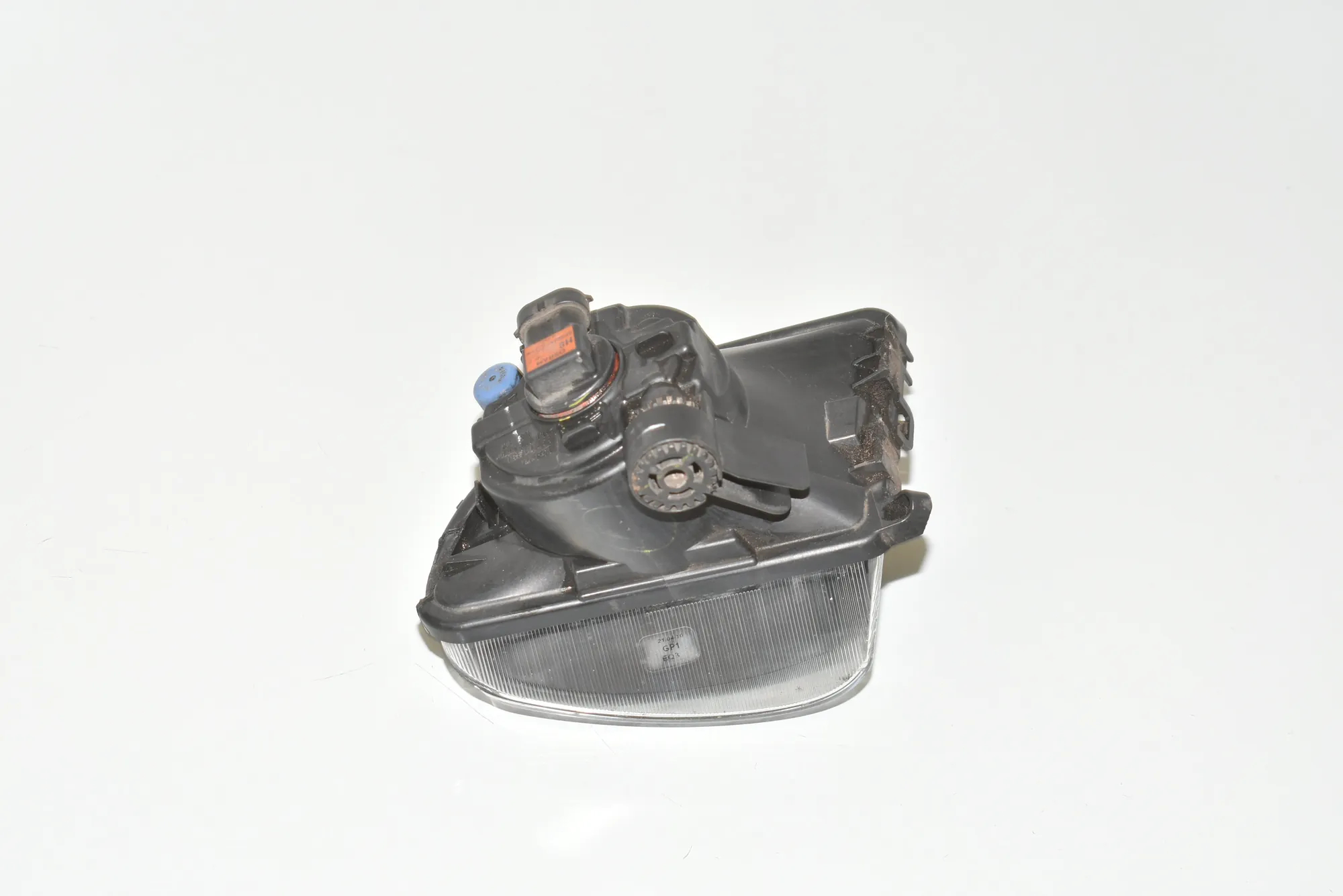 Front Right Fog Light – OEM 63177216886 · BMW 5 (F10) BMW 5 (F10) 520 d 2010 – 3