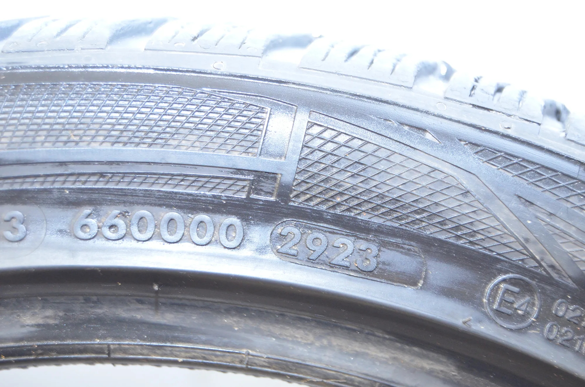 Tire · BMW 5 Touring (F11) BMW 5 Touring (F11) 530 d 2013 – 6