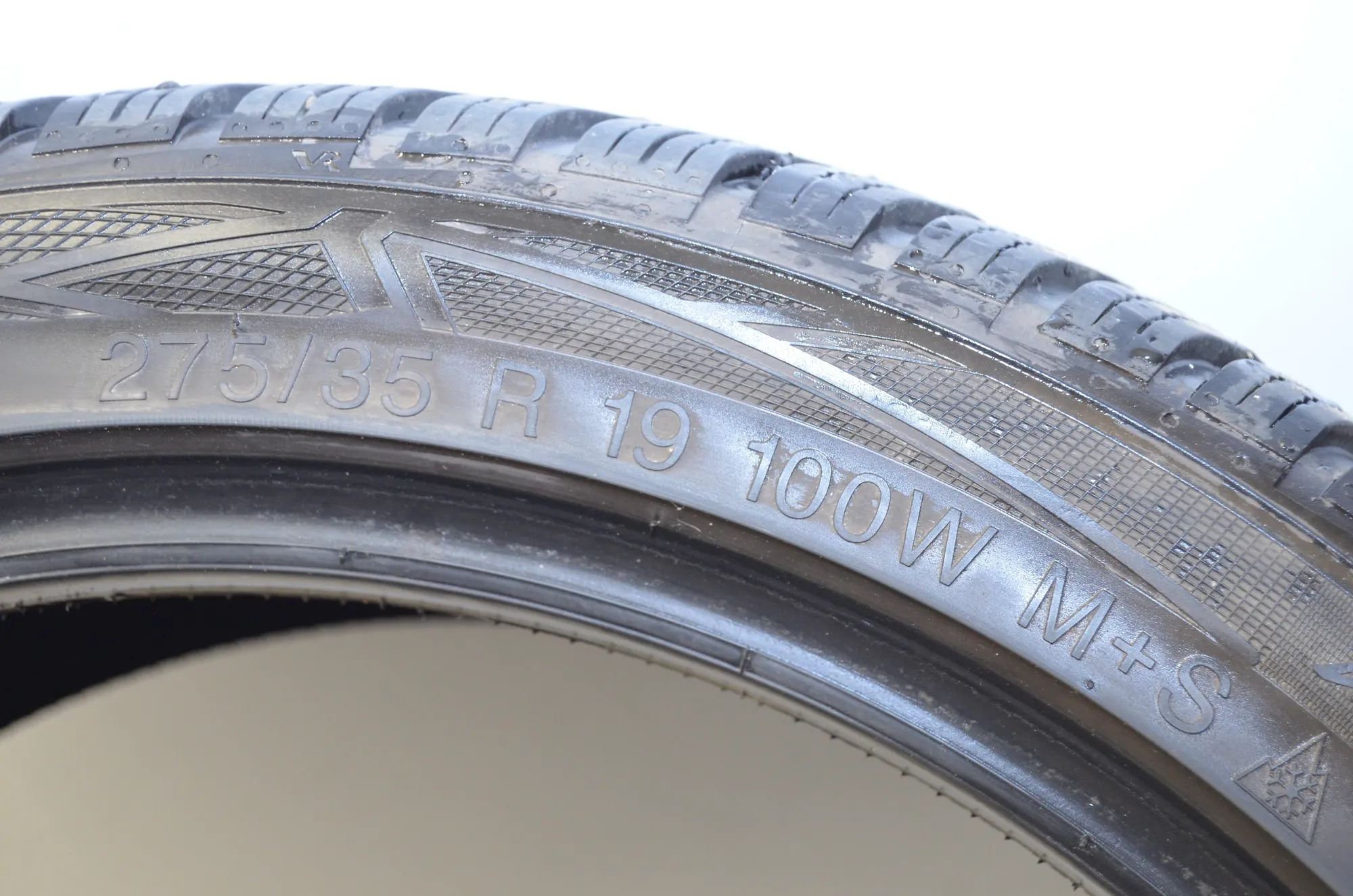 Tire · BMW 5 Touring (F11) BMW 5 Touring (F11) 530 d 2013 – 4