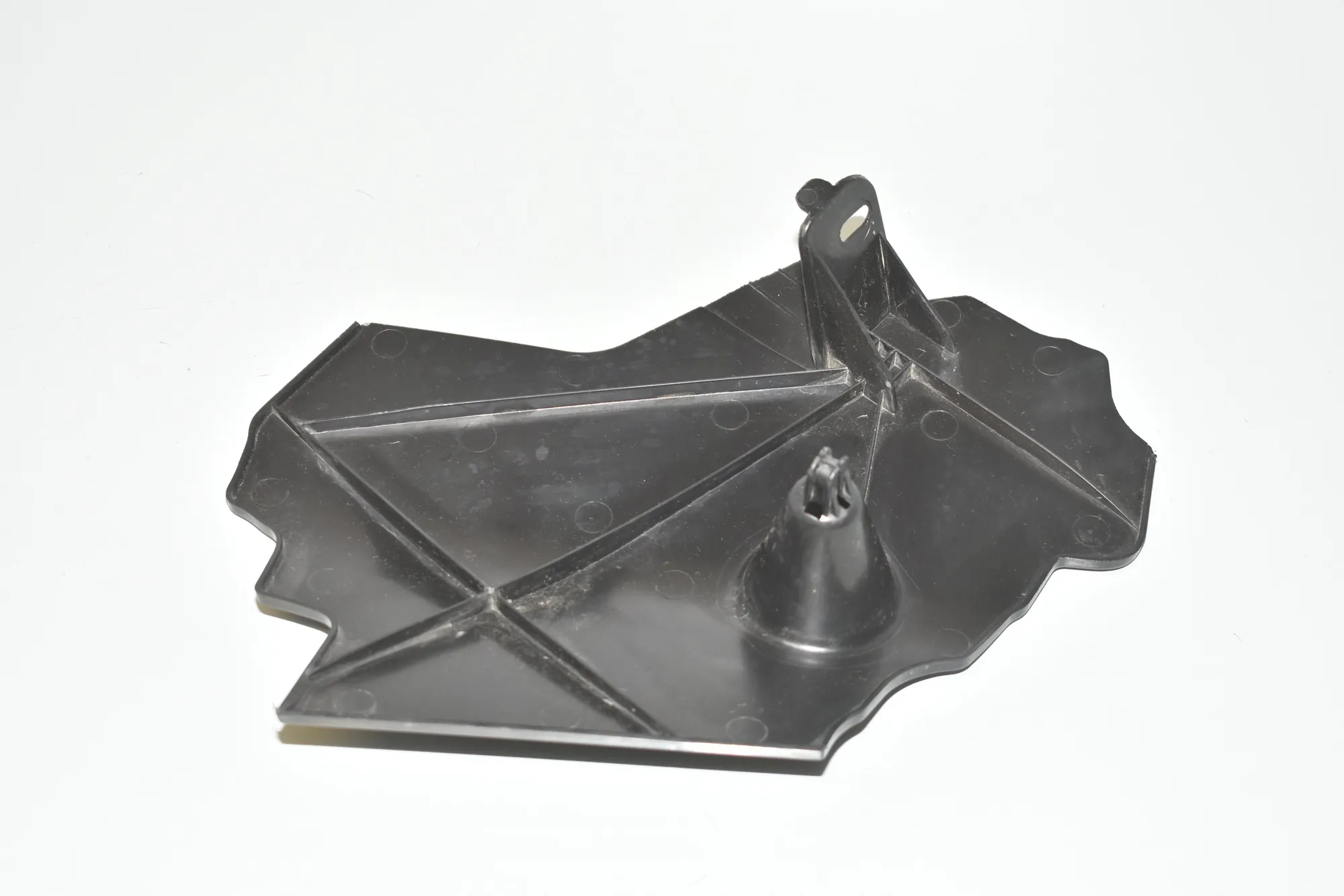 Other Engine Compartment Parts – OEM 7387166 · BMW 2 Active Tourer (F45) 218 d 2017 – 3
