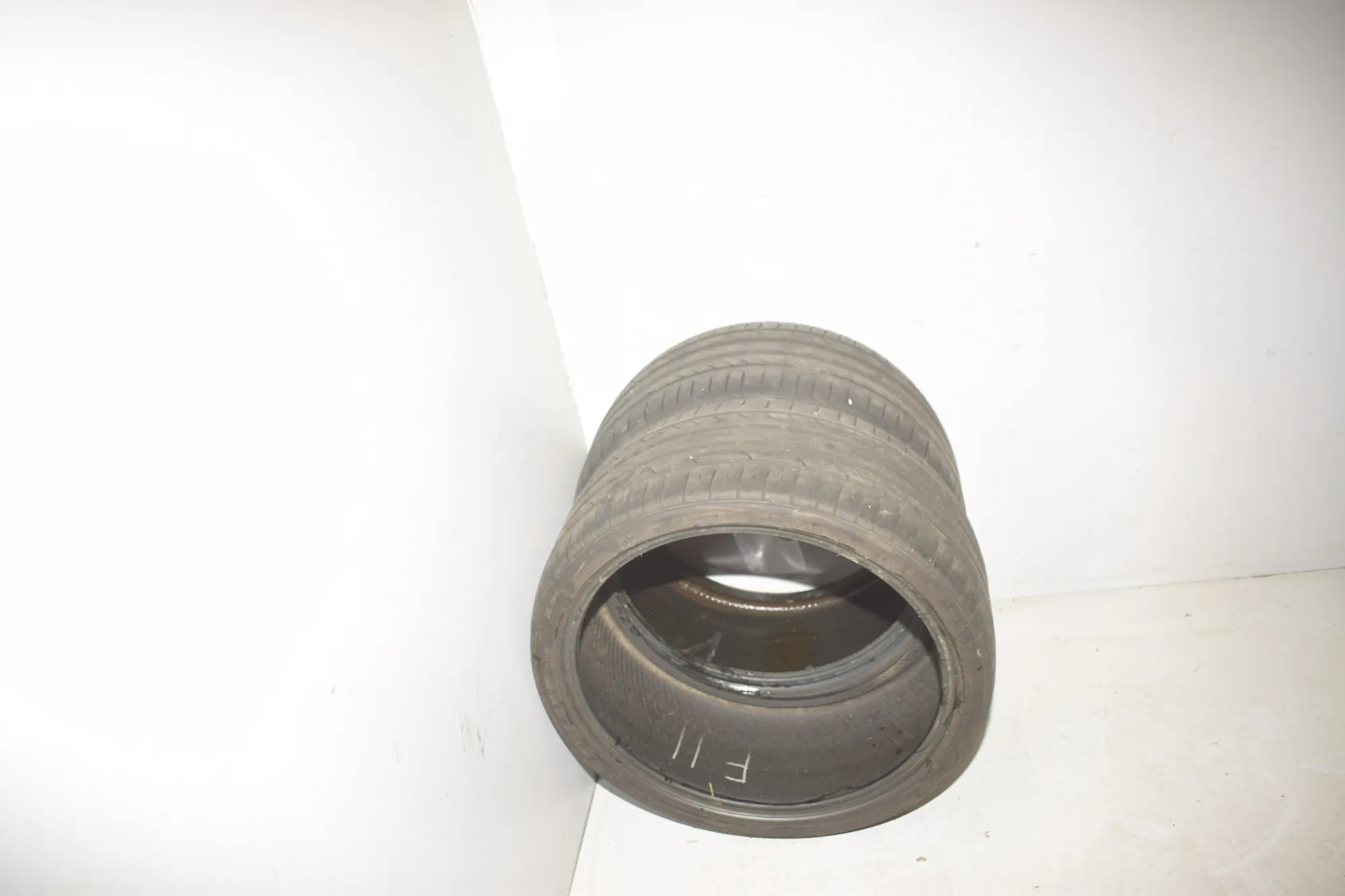 Tire · BMW 5 (F10) BMW 5 (F10) 518 d 2014 – 3