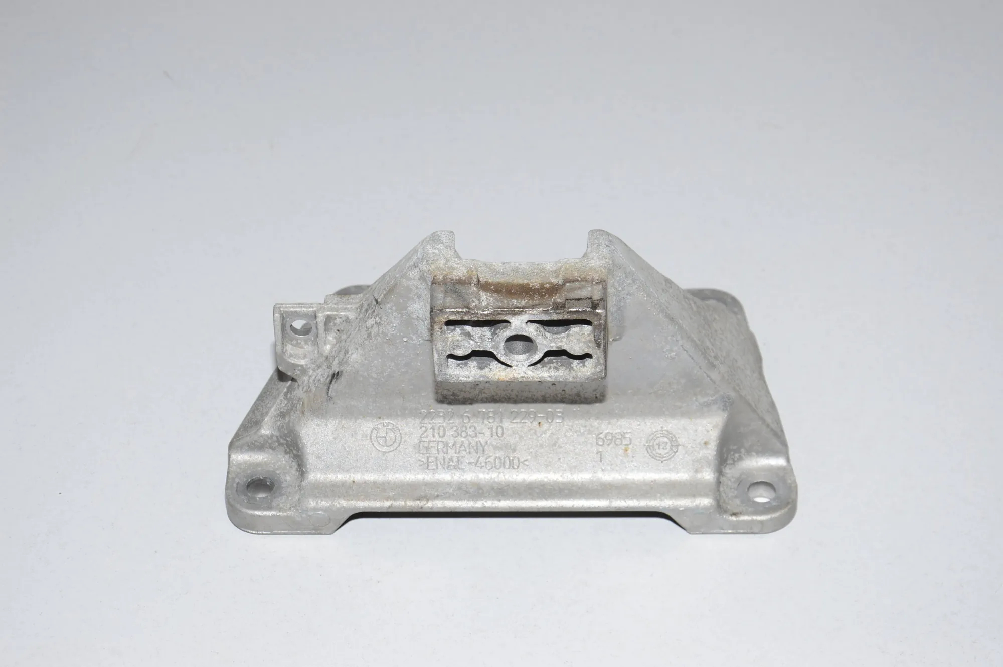 Gearbox Support Mount Bracket – OEM 22326781229 · BMW 5 (F10) 530 d 2014 – 2