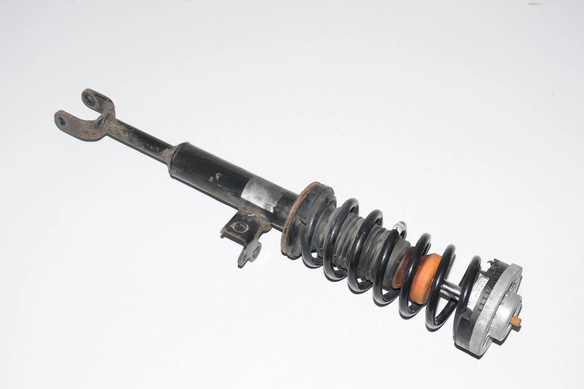 Front Left Shock Absorber – OEM 31306795083 · BMW 5 (F10) 525 d 2010 – 2