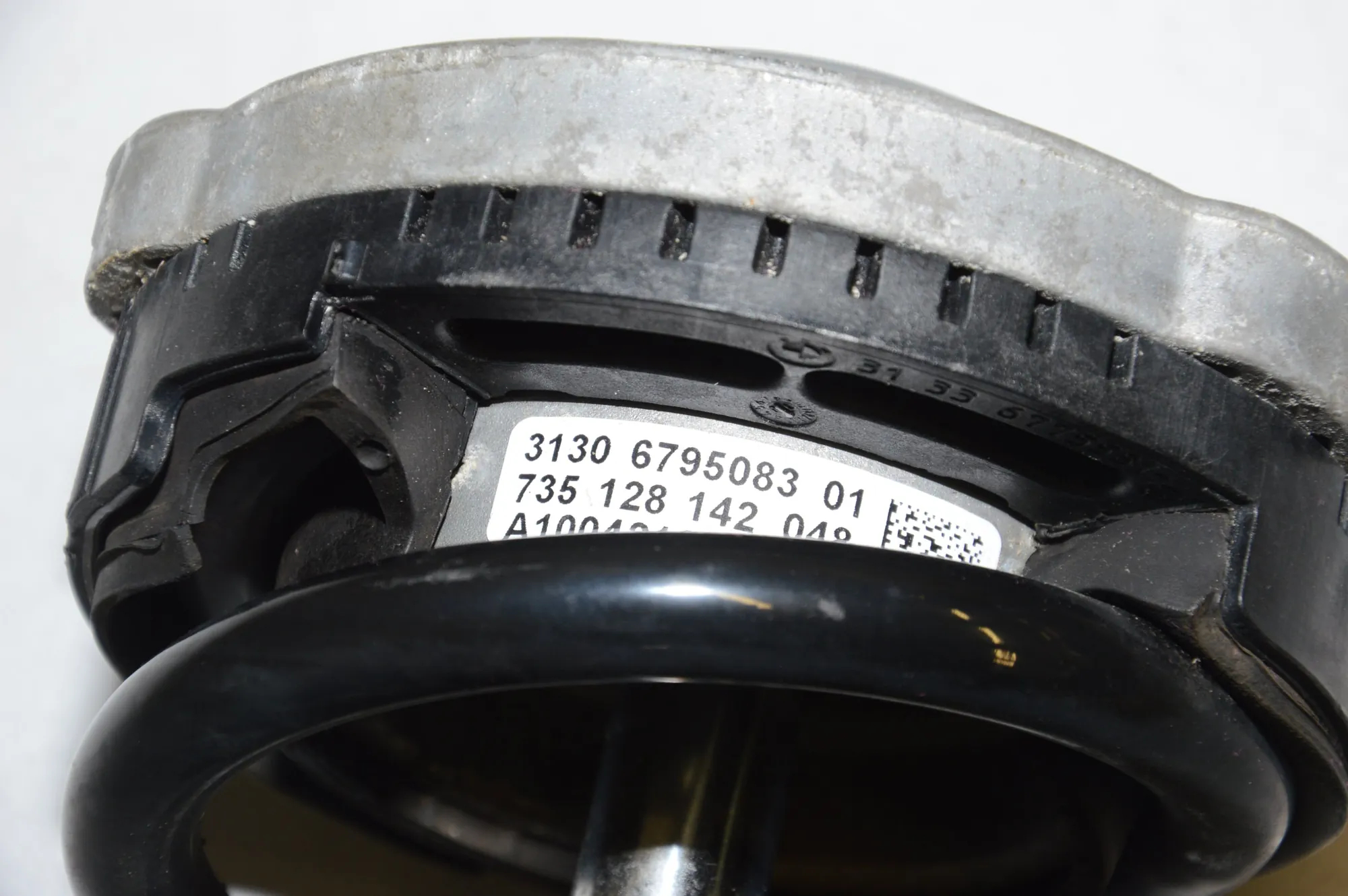 Front Left Shock Absorber – OEM 31306795083 · BMW 5 (F10) 525 d 2010 – 5