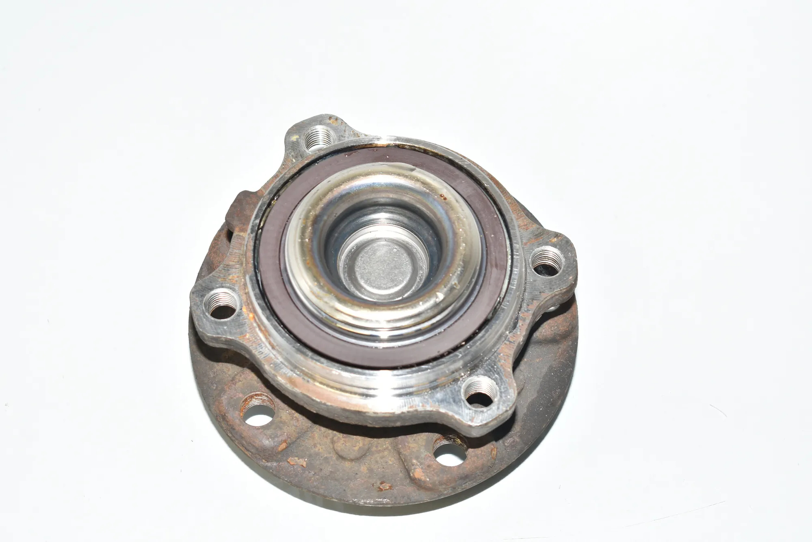 Front Left Wheel Bearing – OEM 31206872888 · BMW 5 Touring (F11) 520 d 2010 – 3