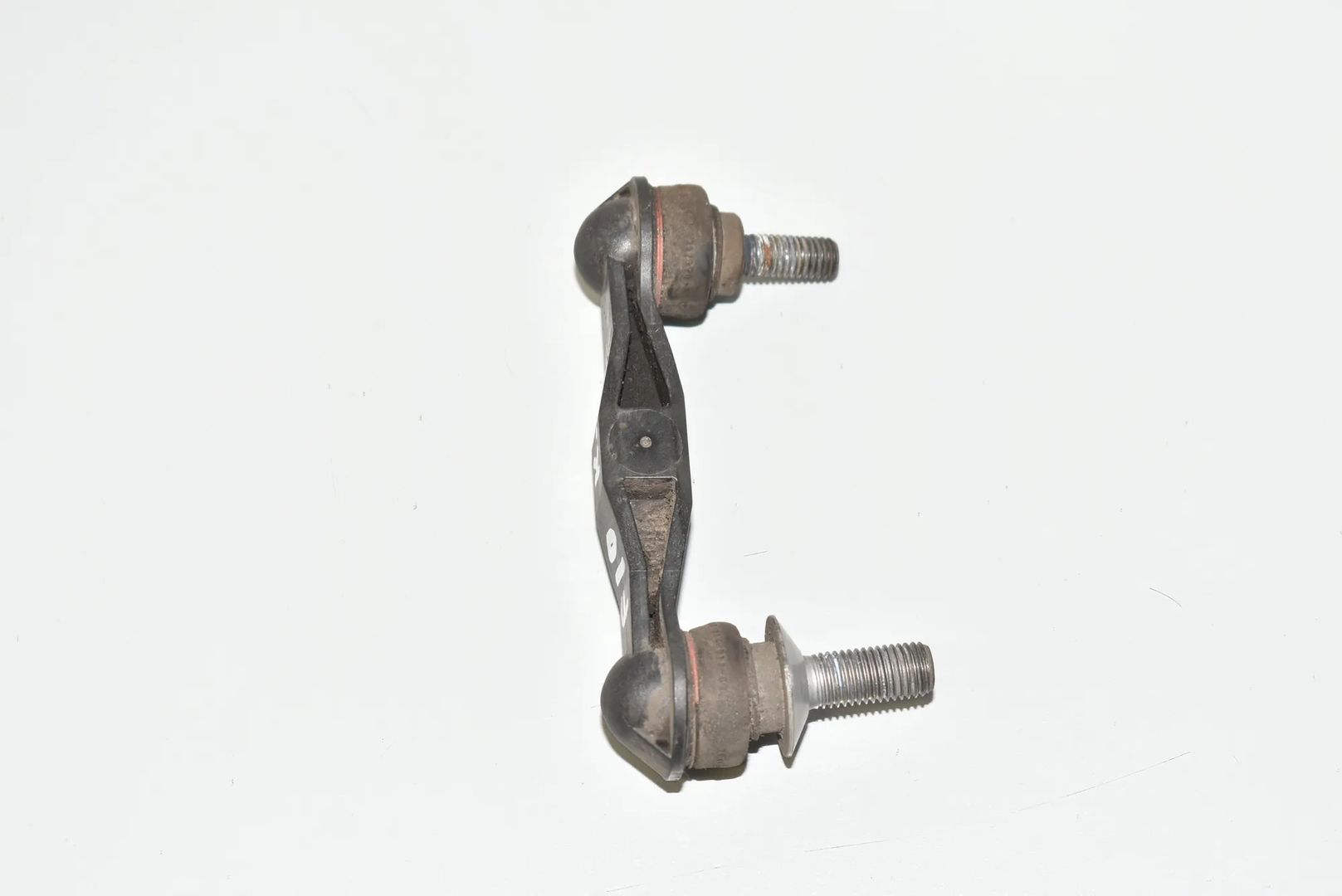 Rear Left Stabilizer Link – OEM 33556777635 · BMW 5 (F10) 530 d 2014 – 3