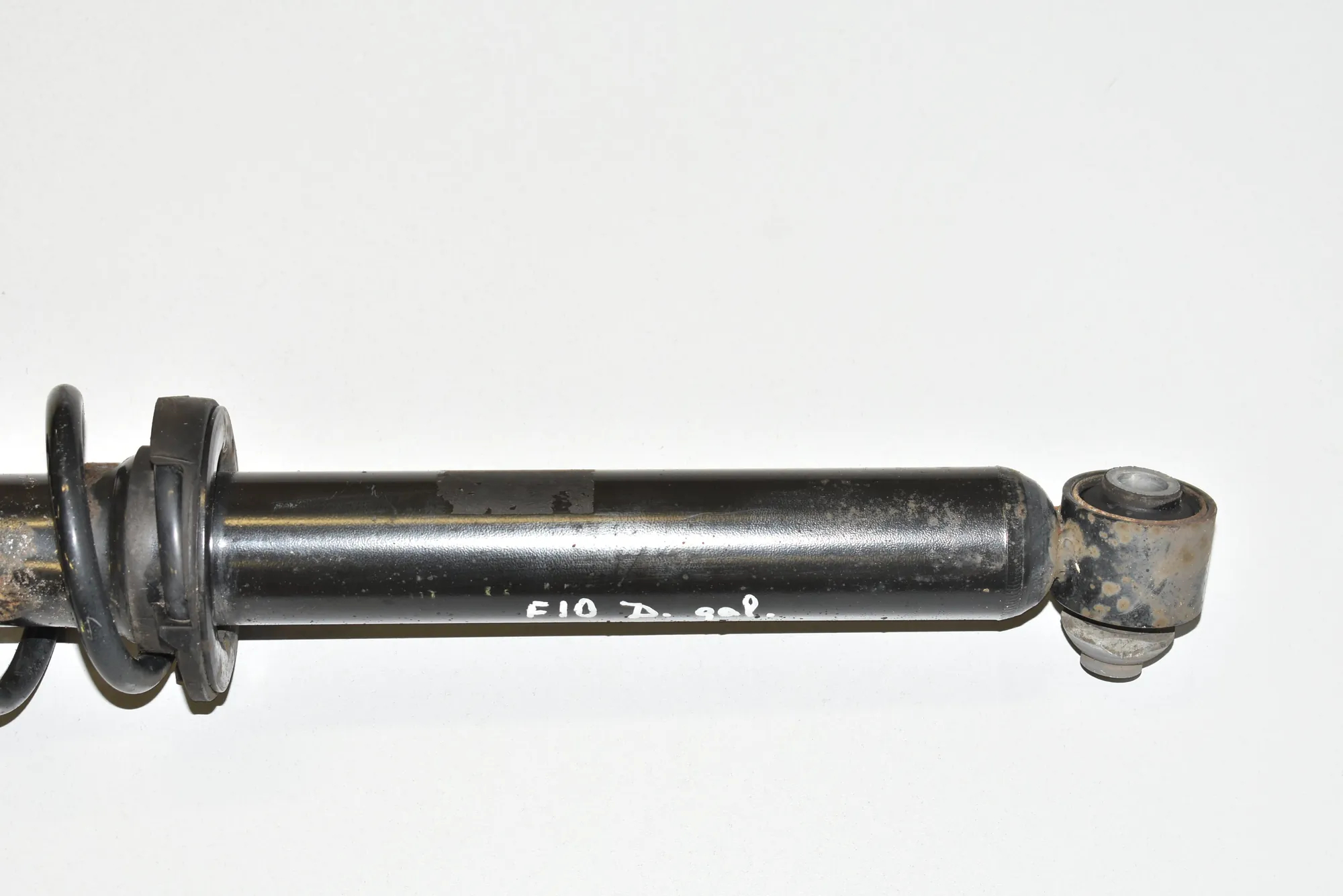 Rear Right Shock Absorber – OEM 6863299 · BMW 5 (F10) 530 d 2014 – 3
