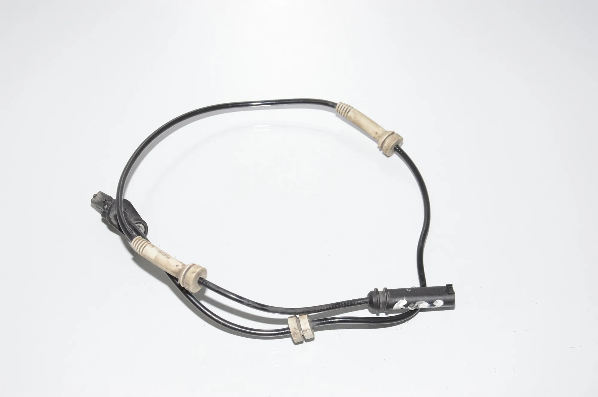 Front Left ABS Sensor – OEM 6874877 · BMW 6 Gran Turismo (G32) (2017 - -) 640 i 2018 – 3