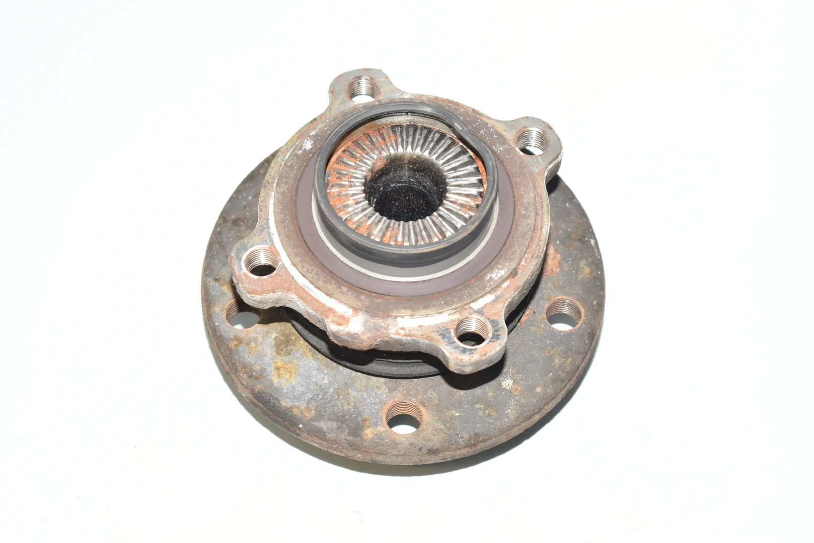 Front Right Wheel Bearing – OEM 31206876844 · BMW 3 Touring (F31) 330 d xDrive 2016 – 3