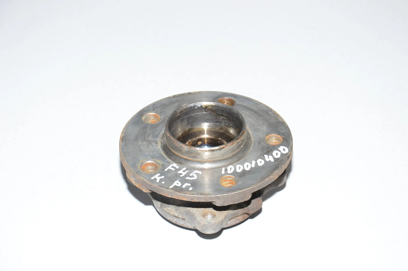 Front Left Wheel Bearing – OEM 6867926 · BMW 2 Active Tourer (F45) 218 d 2017 – 2