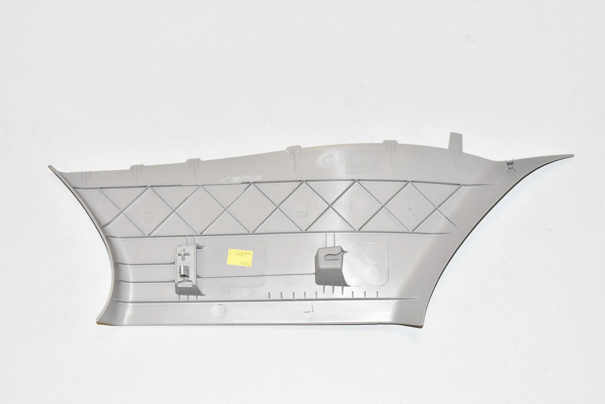Right Side Pillar Trim – OEM 7221030 · BMW 1 (F20) BMW 1 (F20) 120 d 2015 – 3