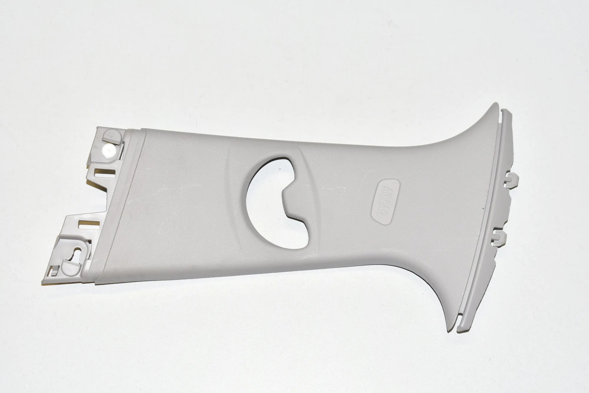 Left Side B Pillar Trim – OEM 7221025 · BMW 1 (F20) BMW 1 (F20) 120 d 2015