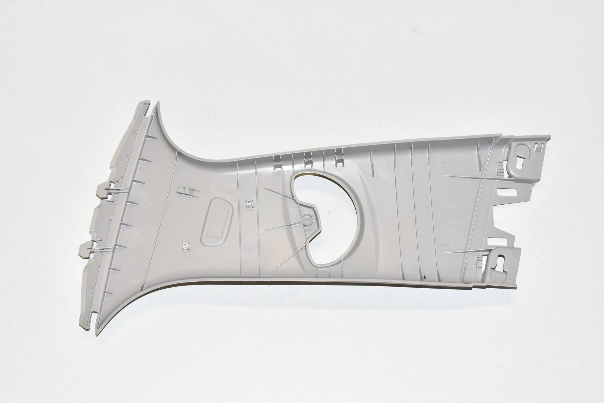 Right Side B Pillar Trim – OEM 7221026 · BMW 1 (F20) BMW 1 (F20) 120 d 2015 – 3