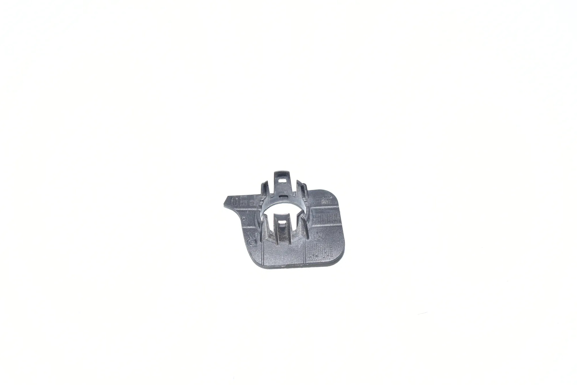 Parking Sensor Holder – OEM 51118065328 · BMW F90 BMW F90 (G30, F90) M5 2019
